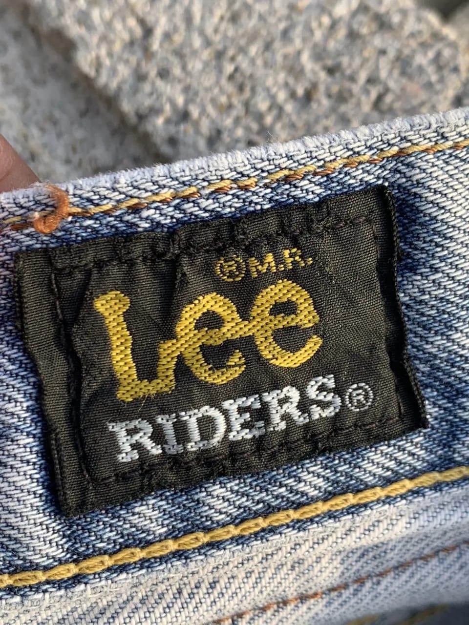 Lee Distressed vintage LEE RIDER faded blue. Size US 28 / EU 44 - 8 Thumbnail