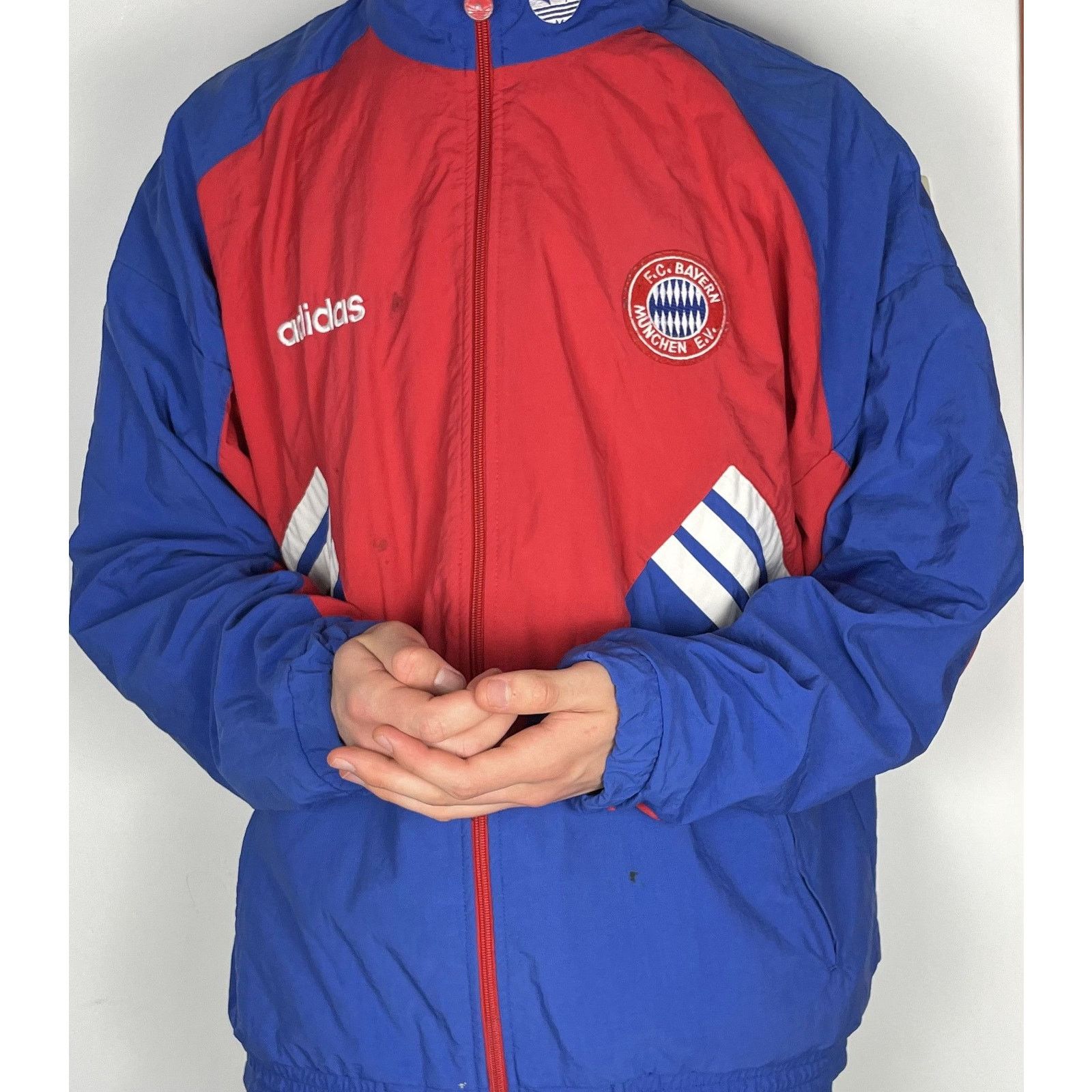 Adidas × Vintage Vintage Adidas Men's Red FC Bayern Munich Football Jacket M Size US M / EU 48-50 / 2 - 2 Thumbnail
