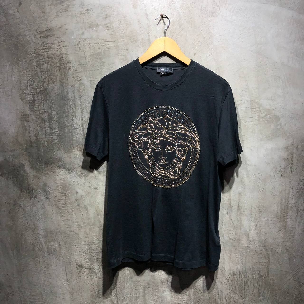 Versace Versace Medusa head crystal embellish tee Size US M / EU 48-50 / 2 - 1 Thumbnail