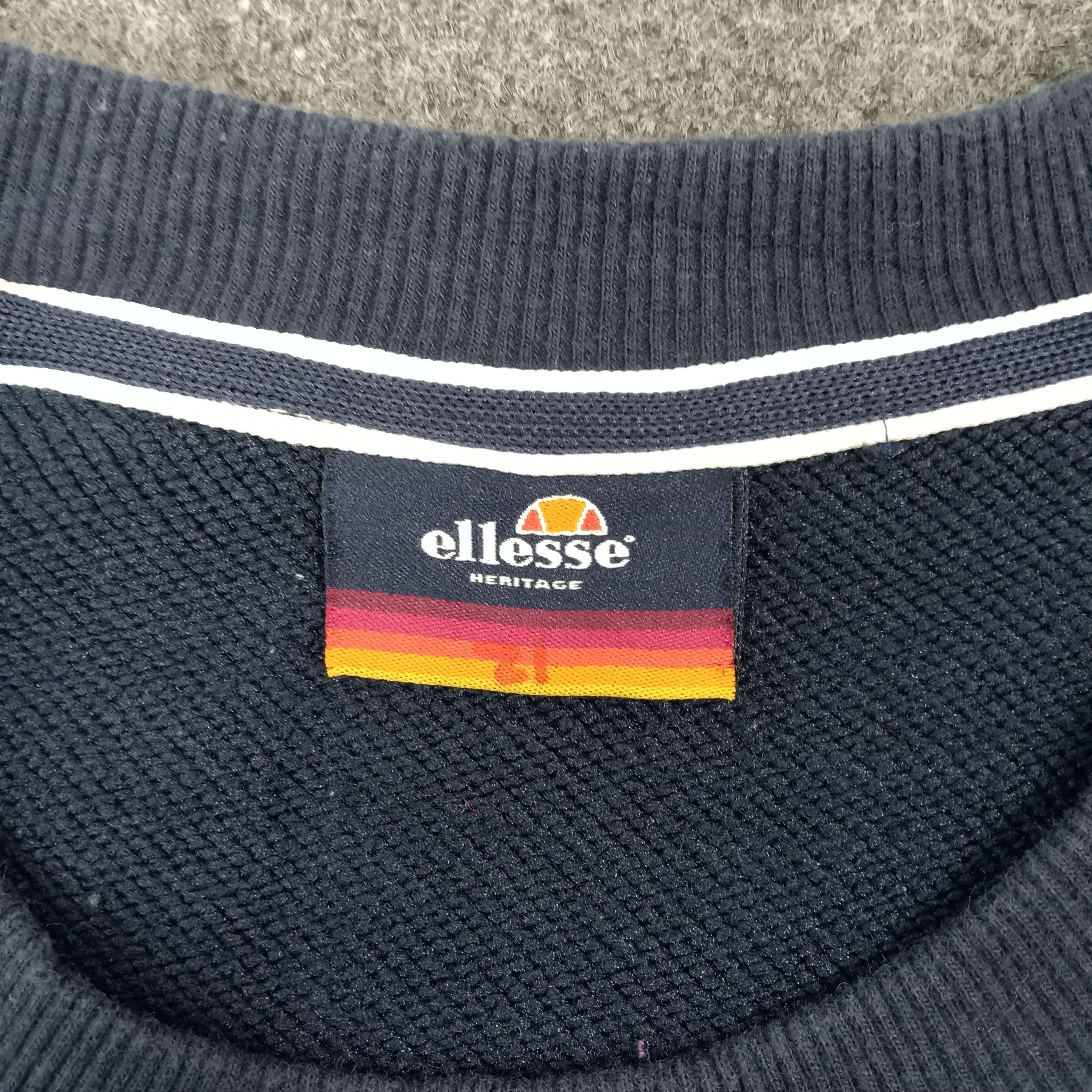 Ellesse Ellesse Italian Sportwear Raglan Sweatshirt C263N3 Size US L / EU 52-54 / 3 - 3 Thumbnail