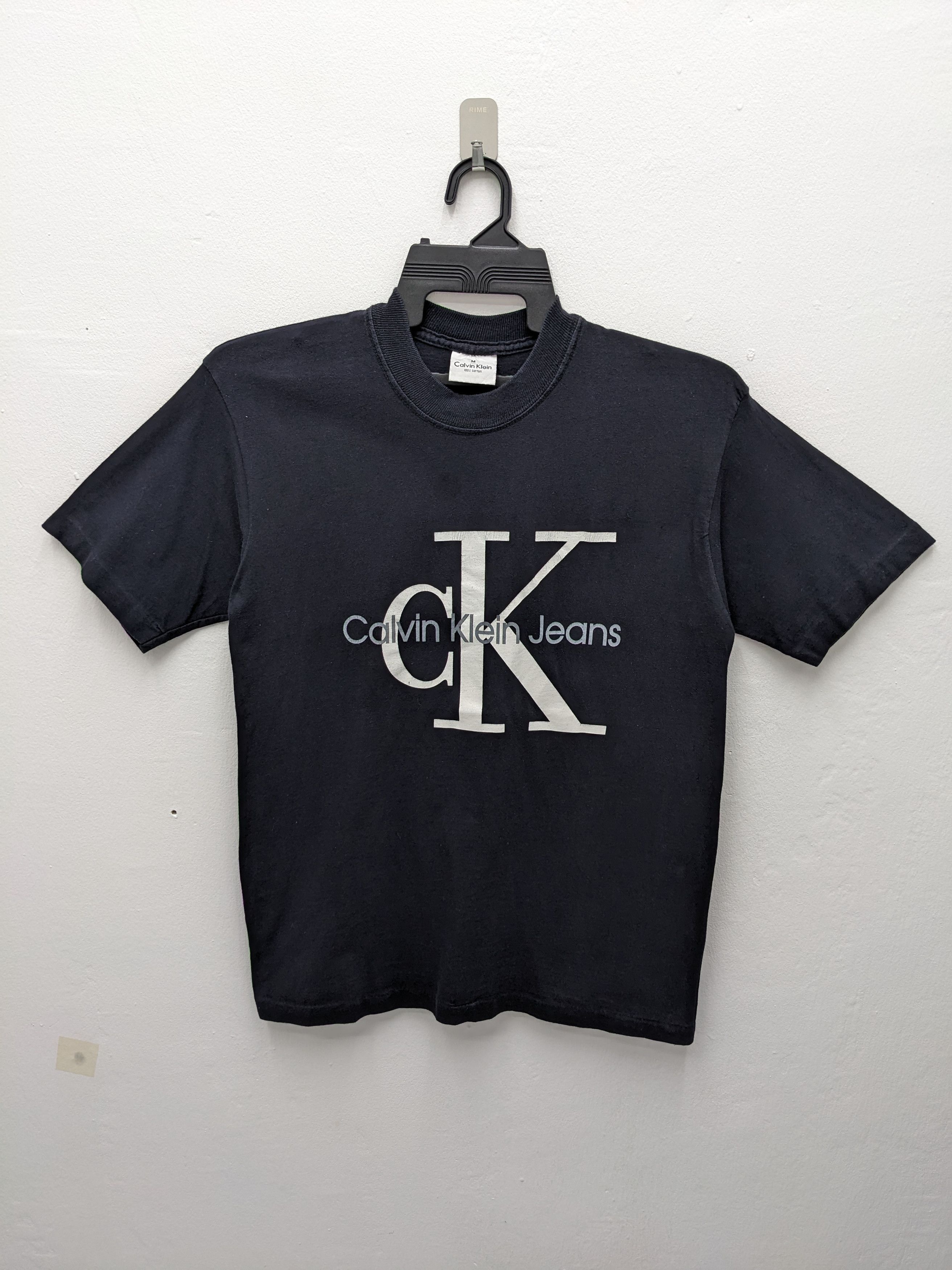 Calvin Klein VINTAGE CALVIN KLEIN STREETWEAR Size US M / EU 48-50 / 2 - 2 Thumbnail