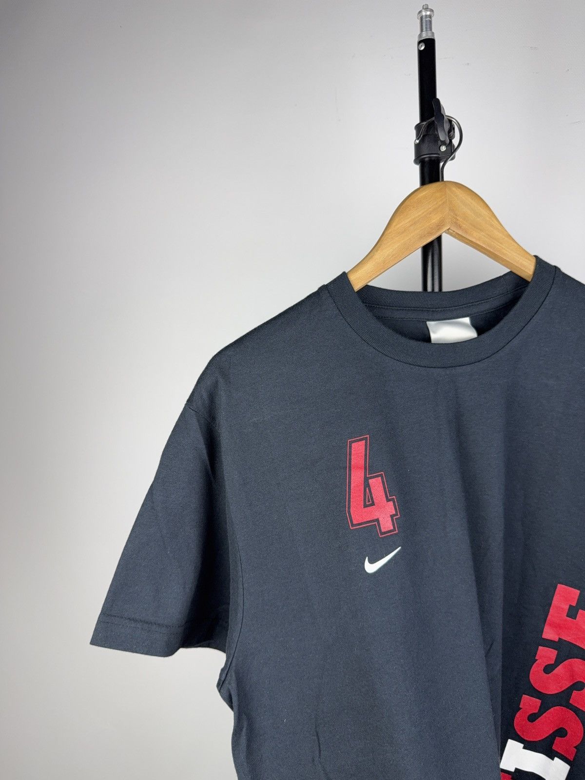 Nike Vintage 00s Retro Nike Philippe Senderos 4 Suisse tee shirt Size US L / EU 52-54 / 3 - 4 Thumbnail