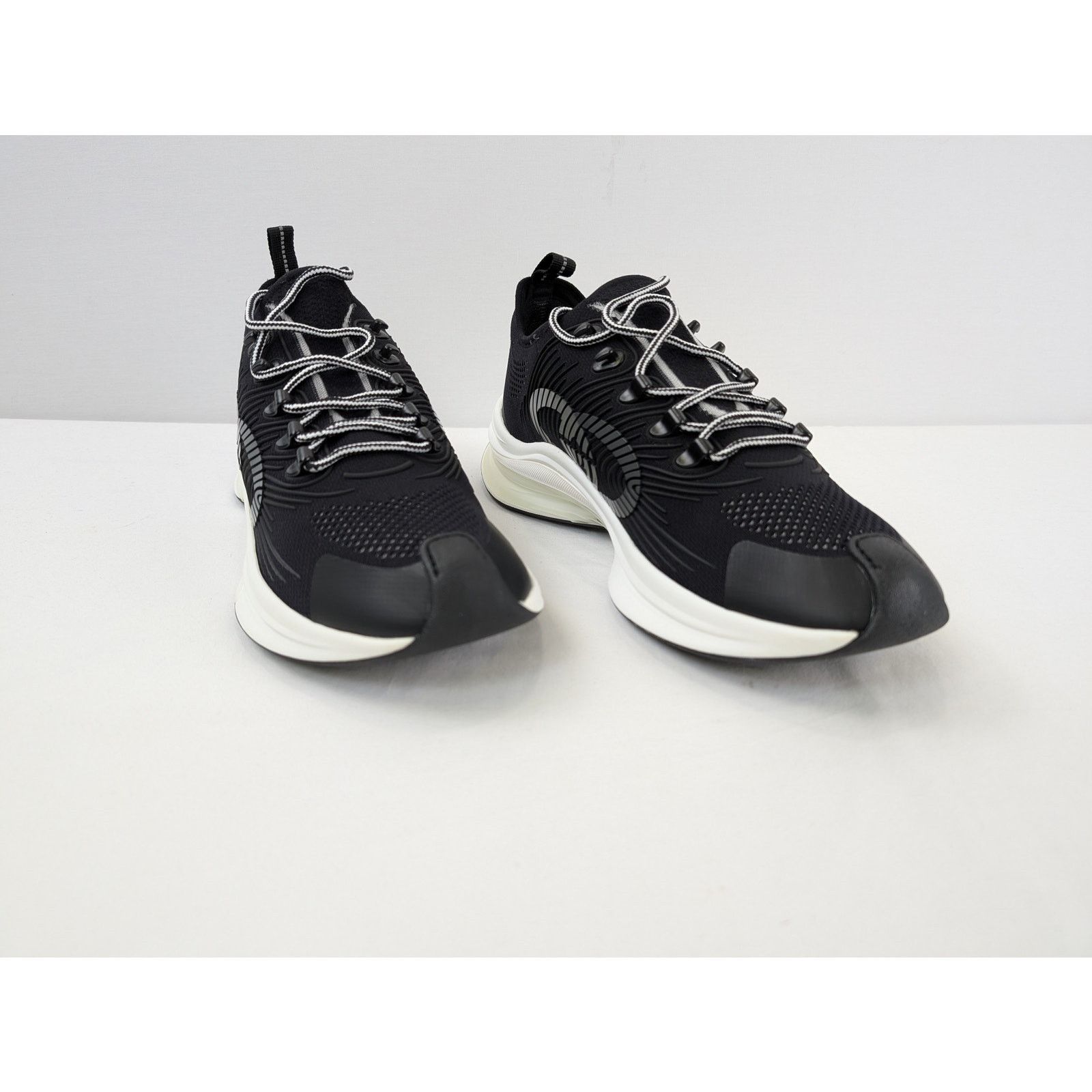 Gucci o1rshd1 Men's Run Sneakers in Black/White Size US 13 / EU 46 - 6 Thumbnail