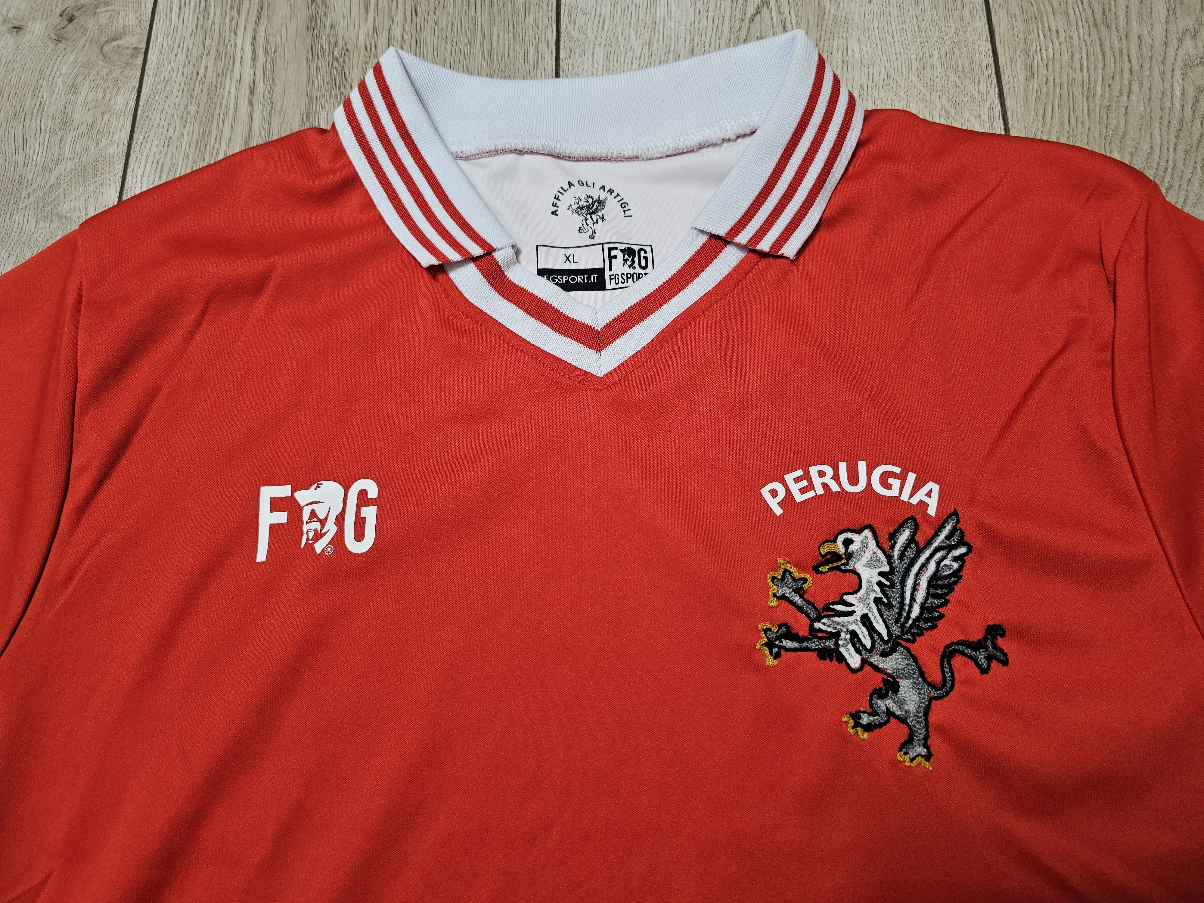 Vintage PERUGIA 2016 2017 HOME FOOTBALL SHIRT ITALIA SOCCER JERSEY Size US XL / EU 56 / 4 - 3 Thumbnail