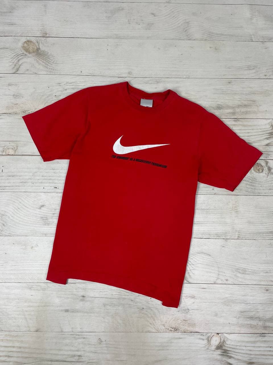 Nike Vintage Nike Big Logo Swoosh T Shirt 00s Size US M / EU 48-50 / 2 - 1 Thumbnail