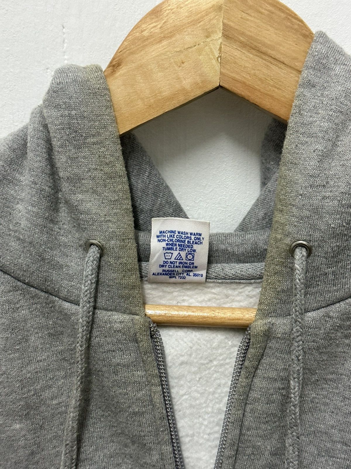 Russell Athletic × Vintage Vintage Russell Athletic Hoodie Size US XL / EU 56 / 4 - 4 Thumbnail