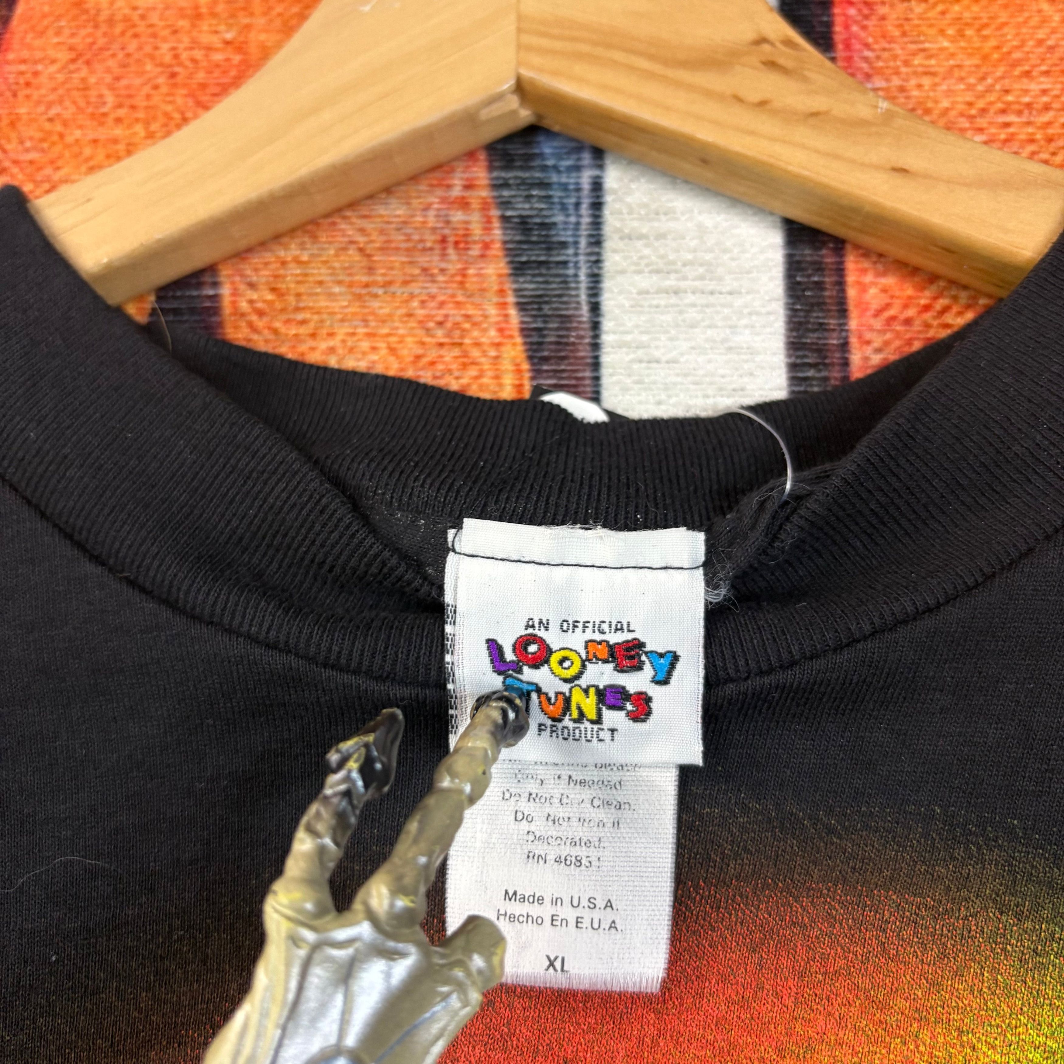 Vintage Vintage Looney Tunes "Irish Tasmanian Devil" Tee Size XL Size US XL / EU 56 / 4 - 3 Thumbnail