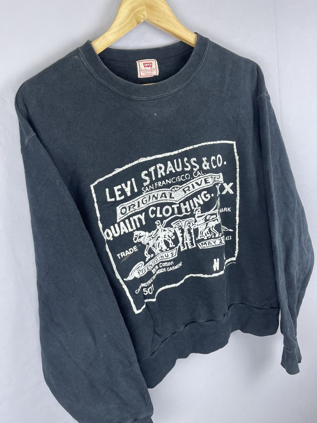 Japanese Brand × Levi's Vintage Clothing × Vintage VINTAGE LEVI STRAUSS & CO. JAPAN BIG LOGO SWEATSHIRT Size US M / EU 48-50 / 2 - 3 Thumbnail