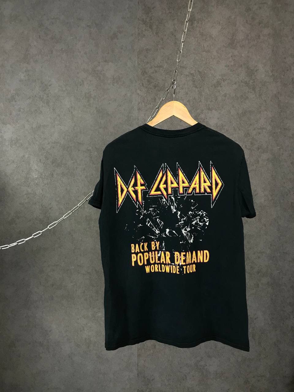 Band Tees × Def Leppard Def Leppard rock overprinted band tee Size US M / EU 48-50 / 2 - 2 Thumbnail