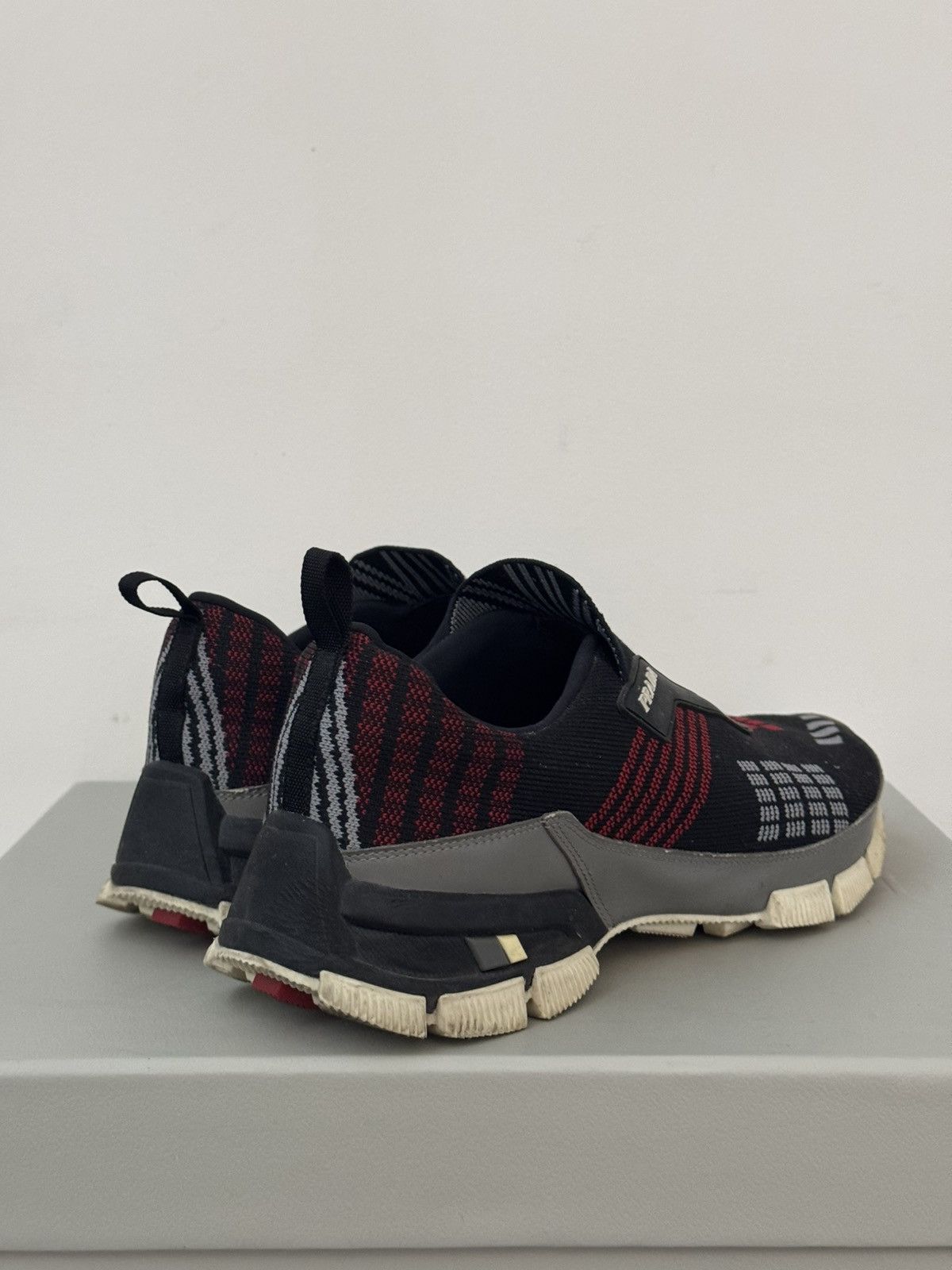 Prada Prada Low Top Sneaker Slip On Trainers Size EUR 41 Size US 8 / EU 41 - 7 Thumbnail