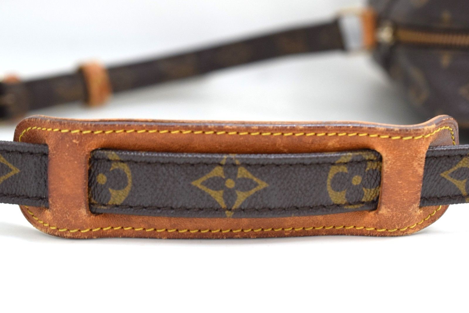 Louis Vuitton LV Danube GM Crossbody Bag Monogram Canvas M45262 Size ONE SIZE - 5 Thumbnail