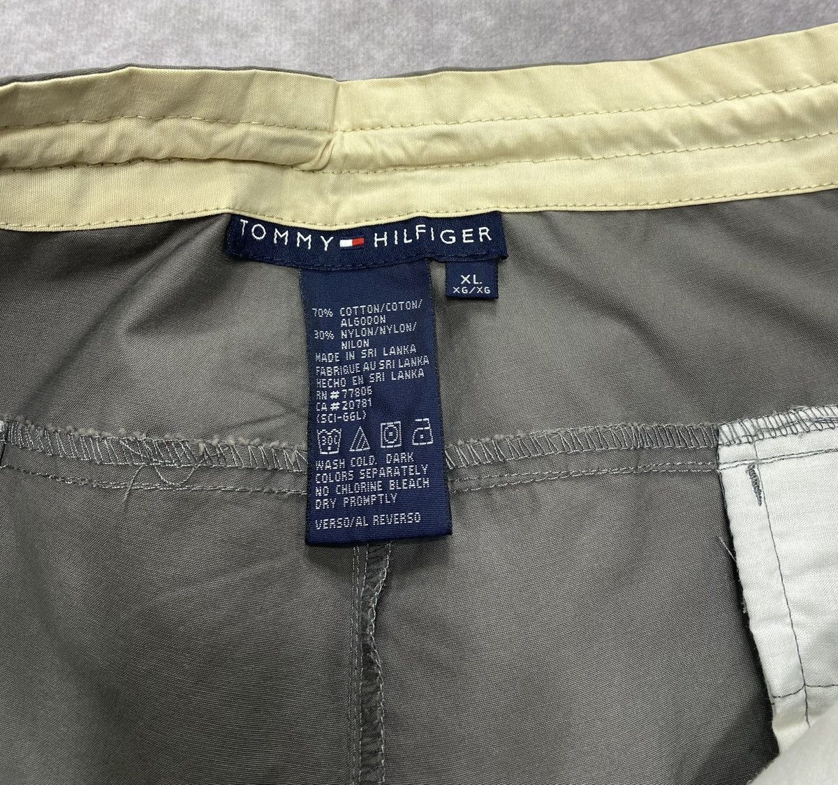 Tommy Hilfiger 90’s Vintage Tommy Hilfiger Gray Cargo Utility Pants Size US 36 / EU 52 - 3 Thumbnail