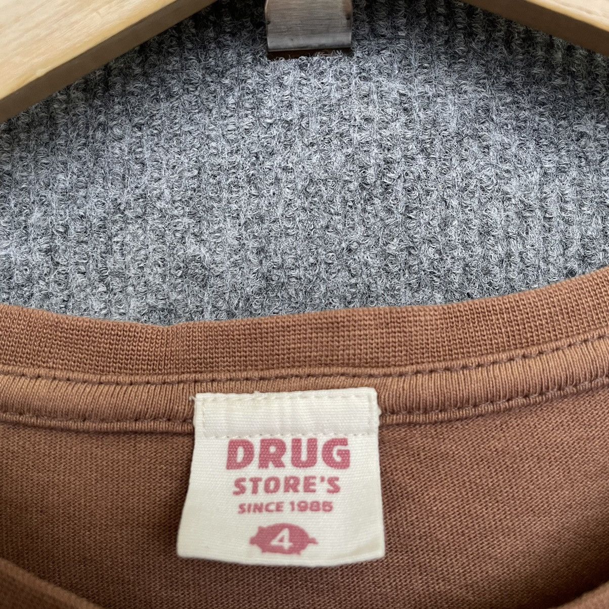 Hysteric Glamour × If Six Was Nine × Japanese Brand Drug Store Big Logo Ifsixwasnine Hysterics T Shirt Size US M / EU 48-50 / 2 - 3 Thumbnail