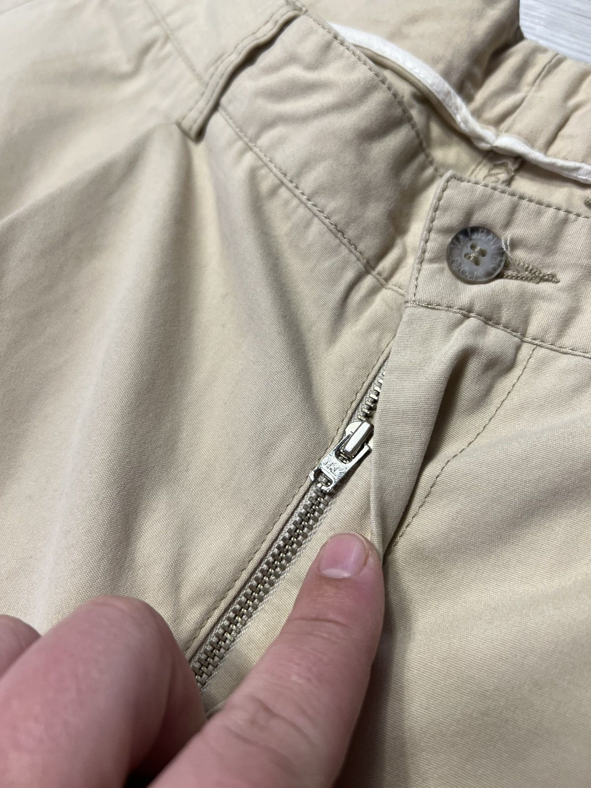 Valentino × Vintage Vintage Valentino Sport Chino Shorts Size US 36 / EU 52 - 5 Thumbnail