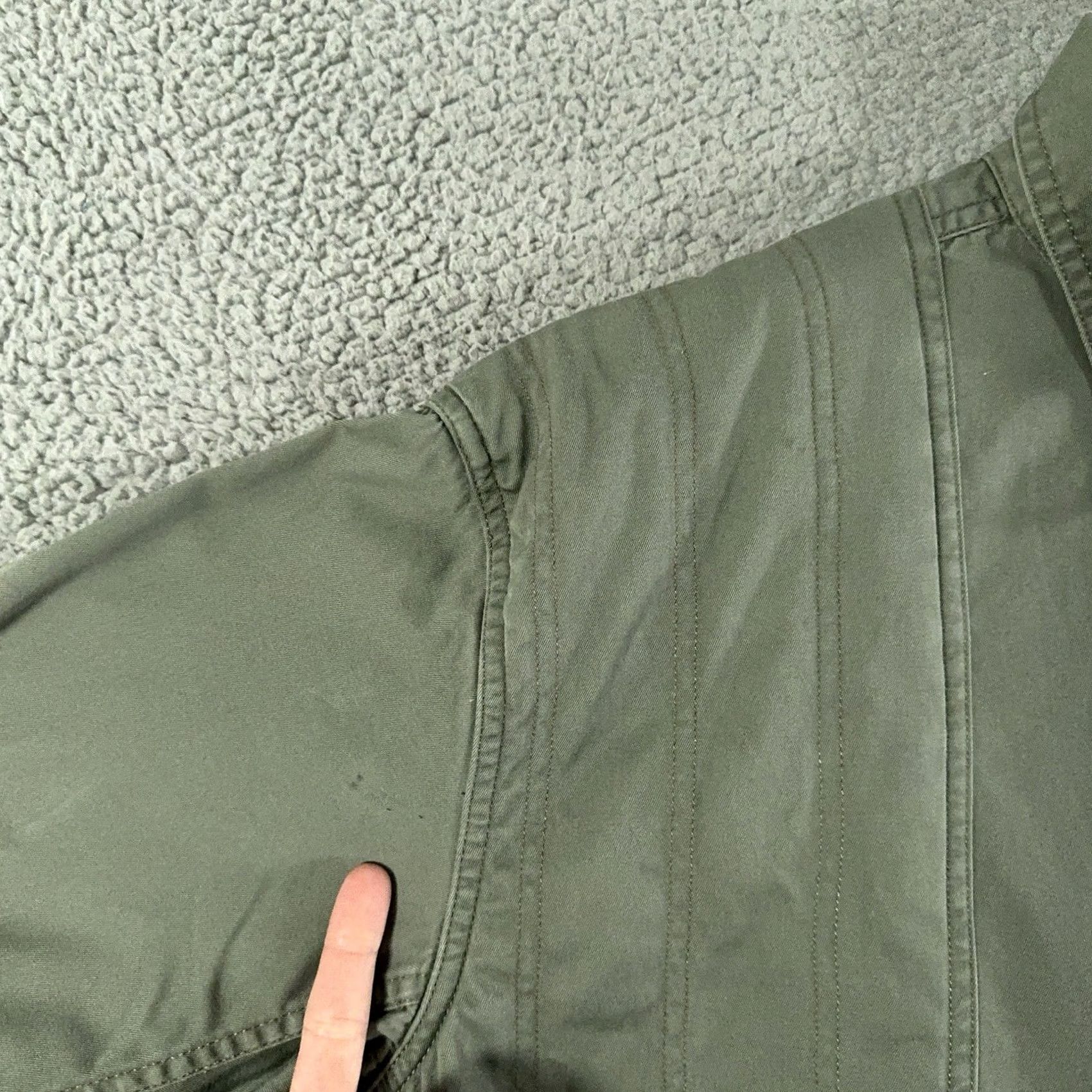Vintage VINTAGE Woolrich Shirt Mens Button-Up Long Sleeve Olive Green 90s Hunting Military Outdoor Rugged Utility Large L Size US L / EU 52-54 / 3 - 5 Thumbnail