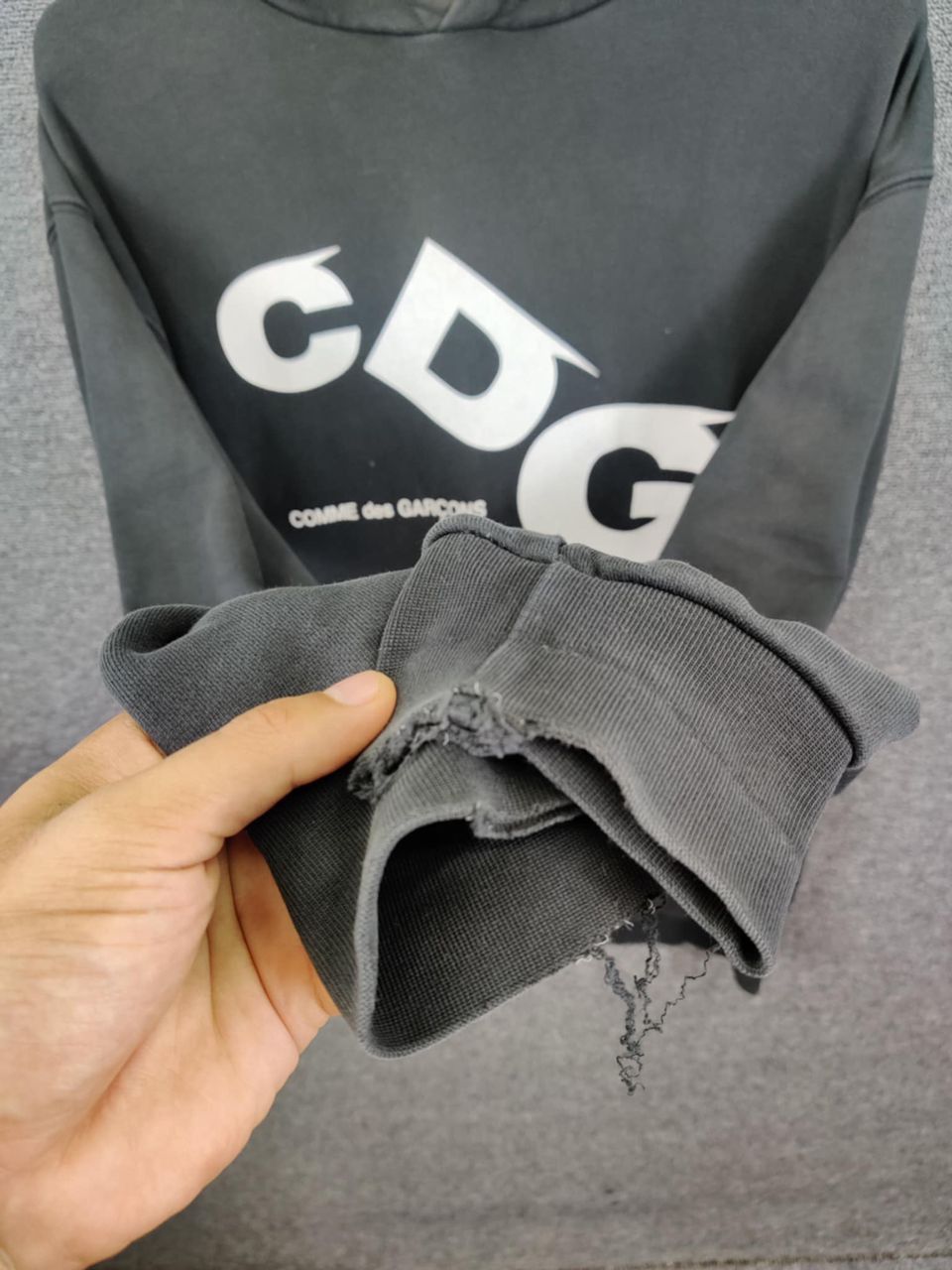 Comme des Garcons Vintage Comme Des Garcons CDG Sweathirt Hooodie Pullover Size US XL / EU 56 / 4 - 9 Thumbnail
