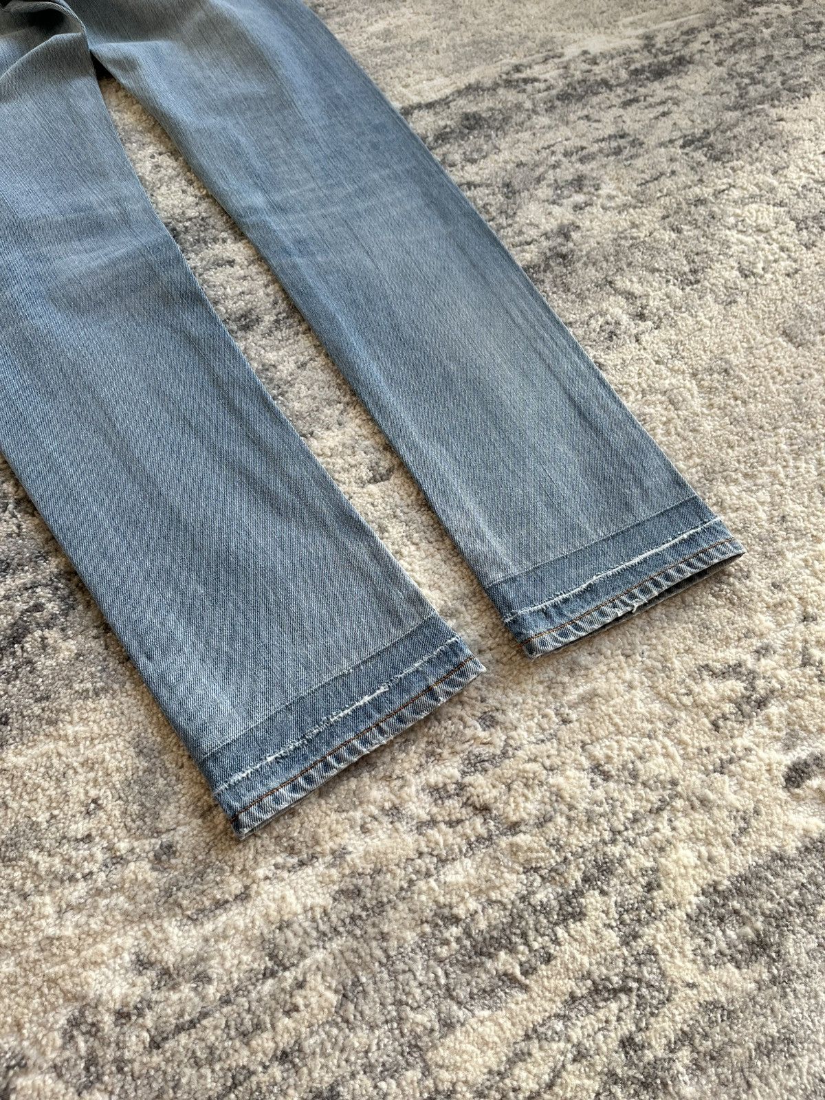 Dior dior homme ss12 light blue knee distressed denim Size US 27 - 8 Thumbnail