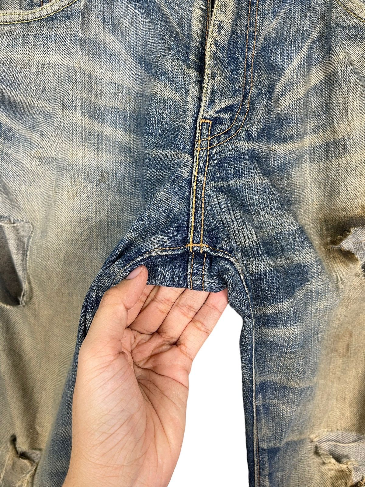 Levi's LEVIS 511 SELVEDGE DISTRESSED ZIPPER FLY DENIM JEANS Size US 35 - 12 Thumbnail