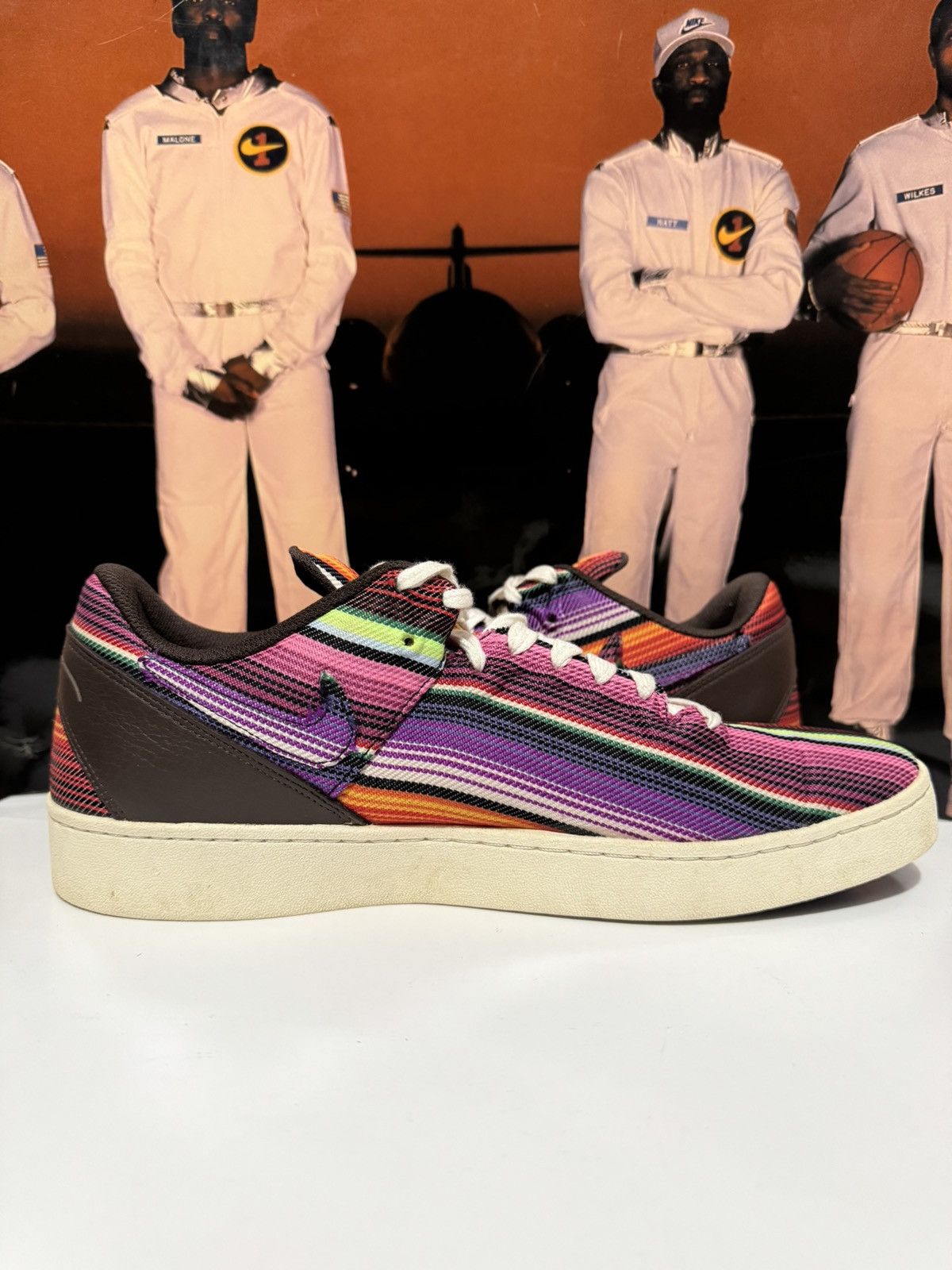 Nike Nike Kobe 8 NSW Lifestyle Mexican Blanket Sz 10 582552-800 Size US 10 / EU 43 - 5 Thumbnail