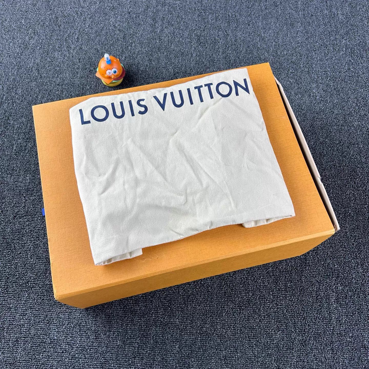 Louis Vuitton Louis Vuitton Archlight 2.0 white size 37.5 Size US 7 / IT 37 - 8 Thumbnail