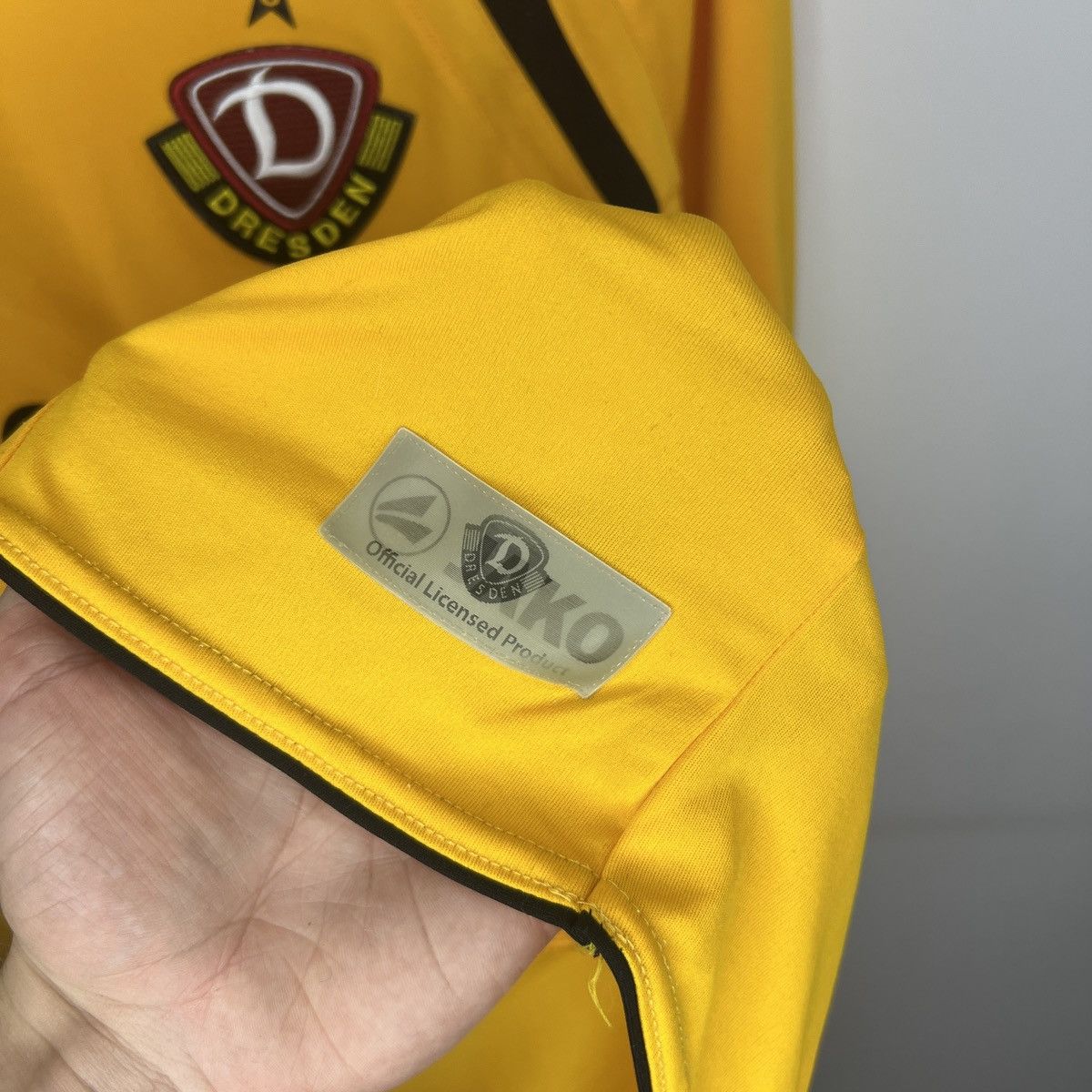 Other Jako Dynamo Dresden Football Jersey Kit Tshirt Size US L / EU 52-54 / 3 - 6 Thumbnail