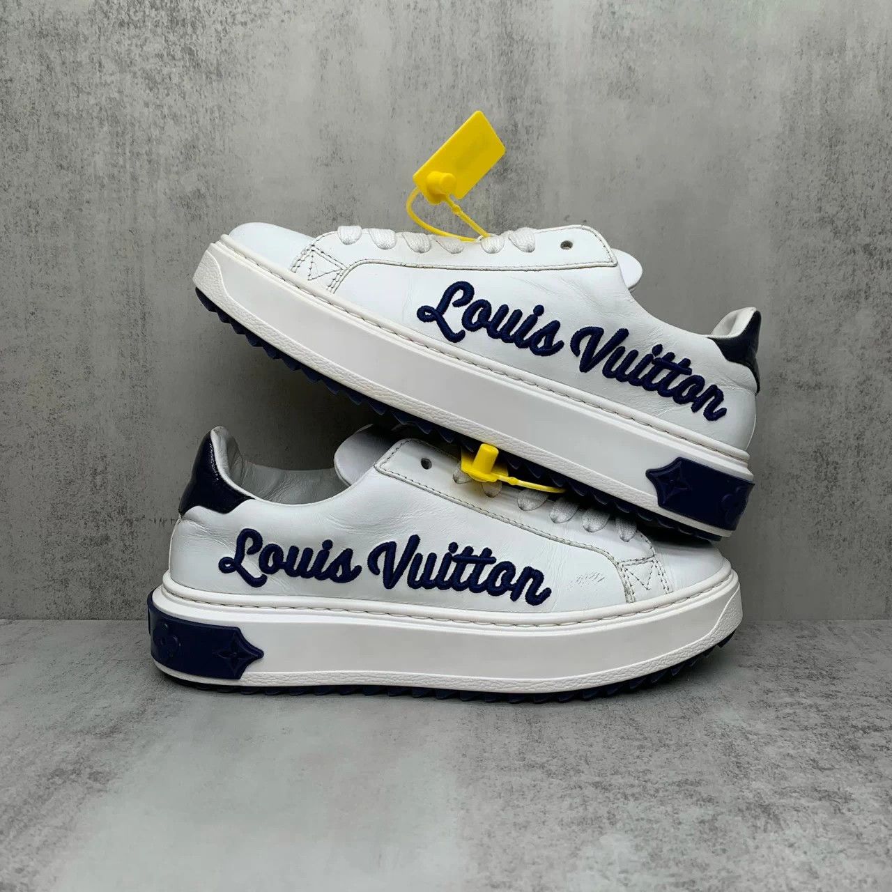 Louis Vuitton Lv Time Out White/Blue Stitched Sneakers 35 95New Size US 4 / IT 34 - 2 Thumbnail