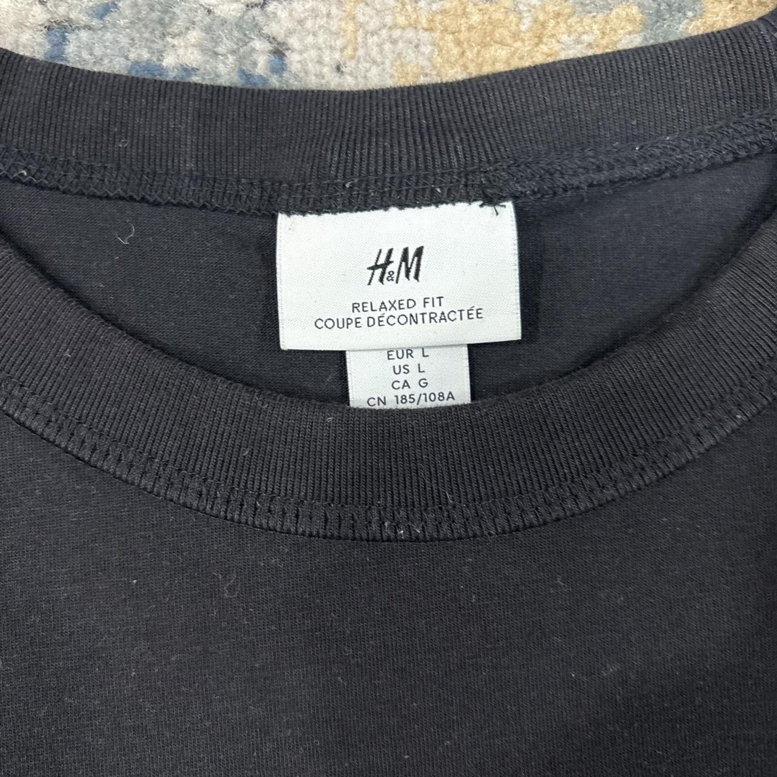 H&M Graphic volcano tshirt Size US L / EU 52-54 / 3 - 3 Thumbnail