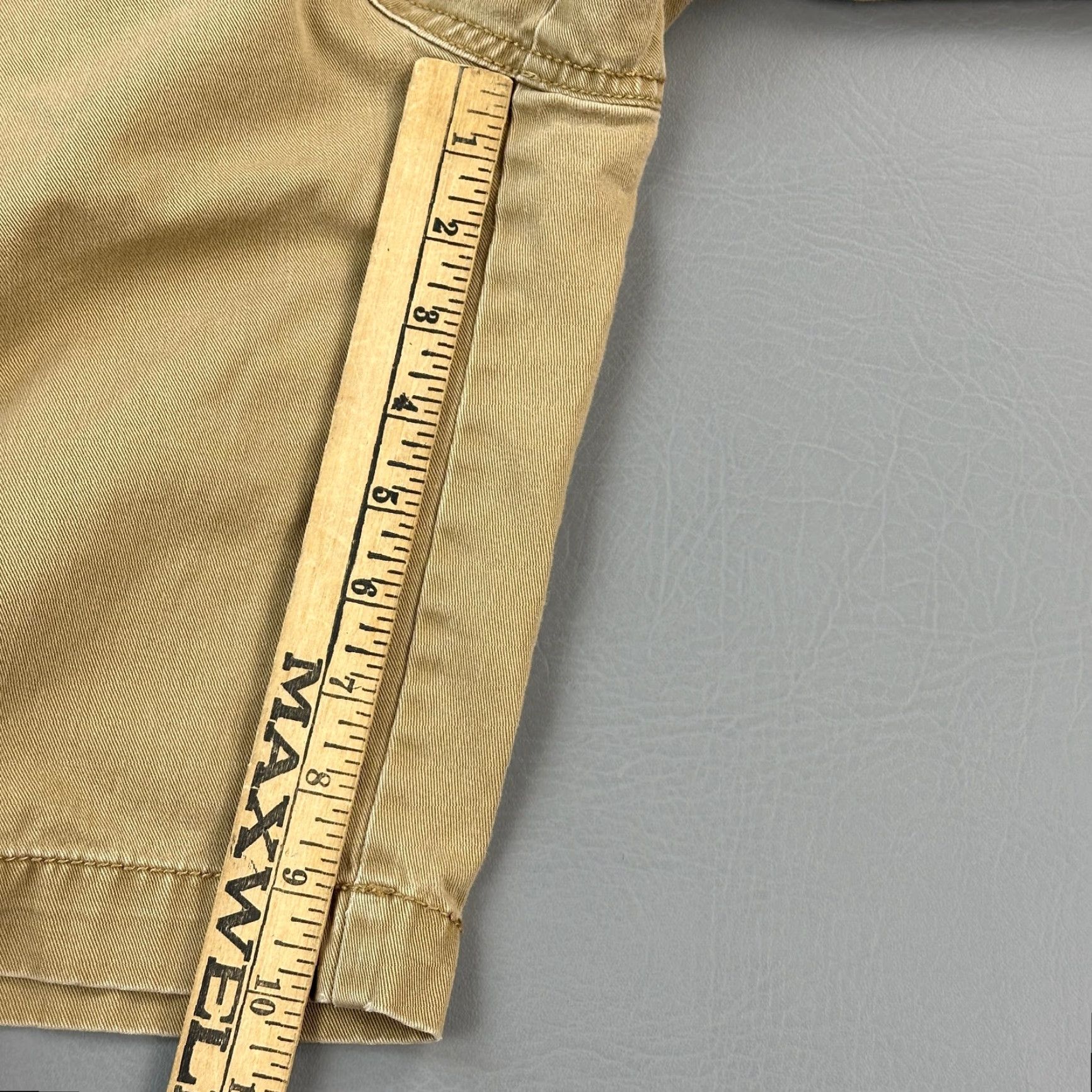 Timberland Timberland Shorts Mens 38 Tan Khaki Cotton Flat Front Chino Casual Outdoor 38 Mens Regular Brown Shirt? Size US 38 / EU 54 - 2 Thumbnail