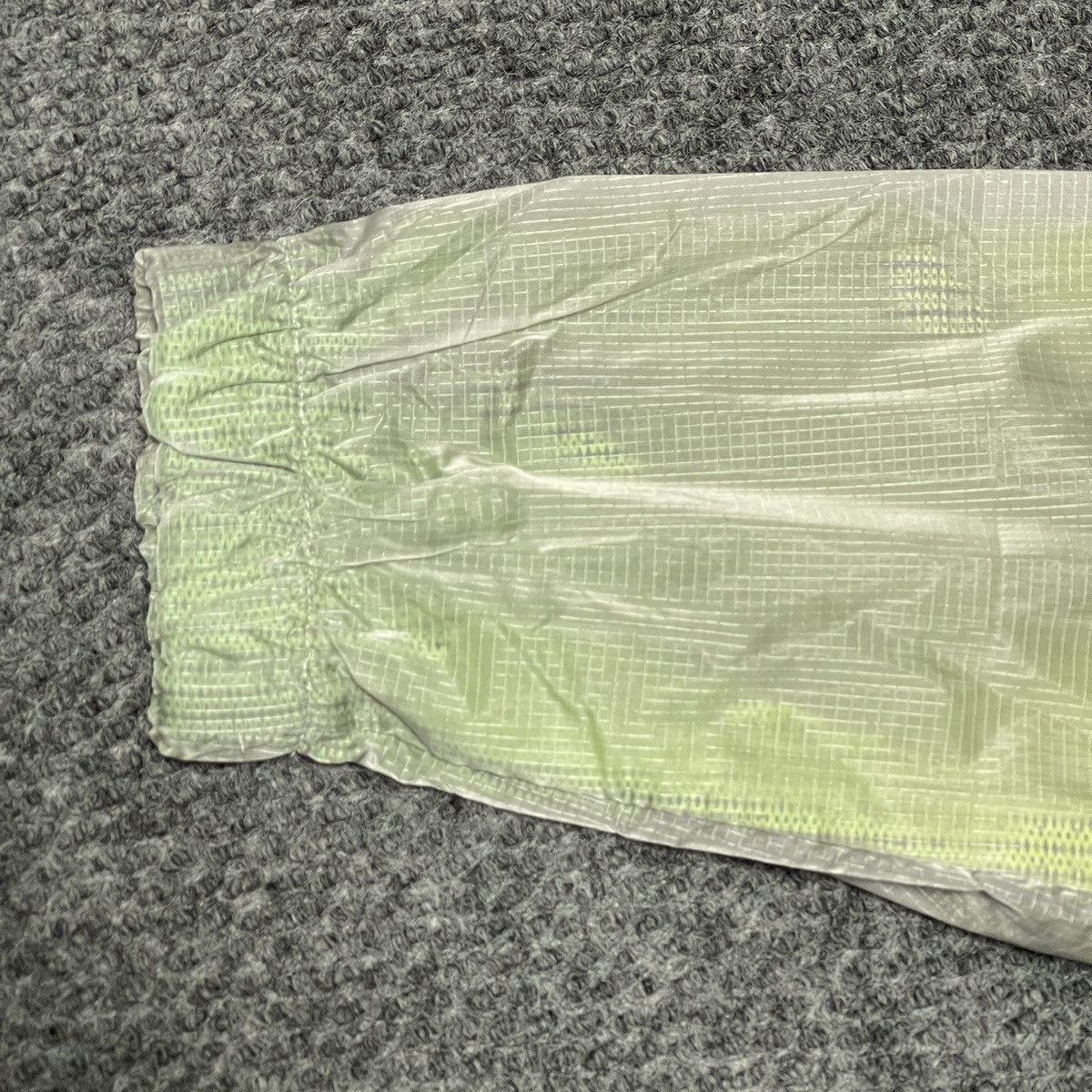 Oakley Oakley Y2K Translucent Gradient Techwear Jacket M gorpcore Size US M / EU 48-50 / 2 - 7 Thumbnail