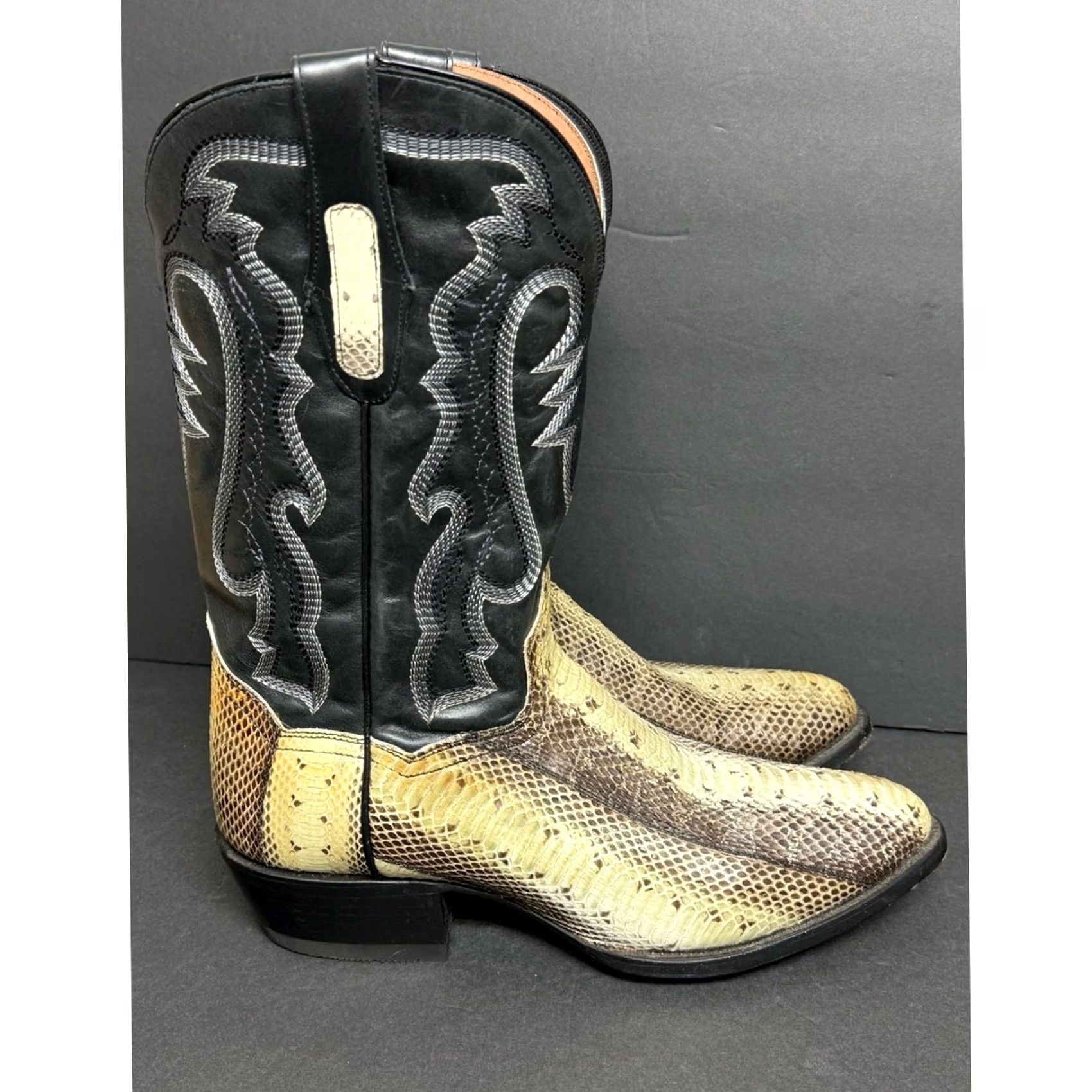 Dan Post Dan Post Exotic Python Men Size 9.5 D DP 285 Black Snakeskin Cowboy Boots Size US 10 / EU 43 - 2 Thumbnail