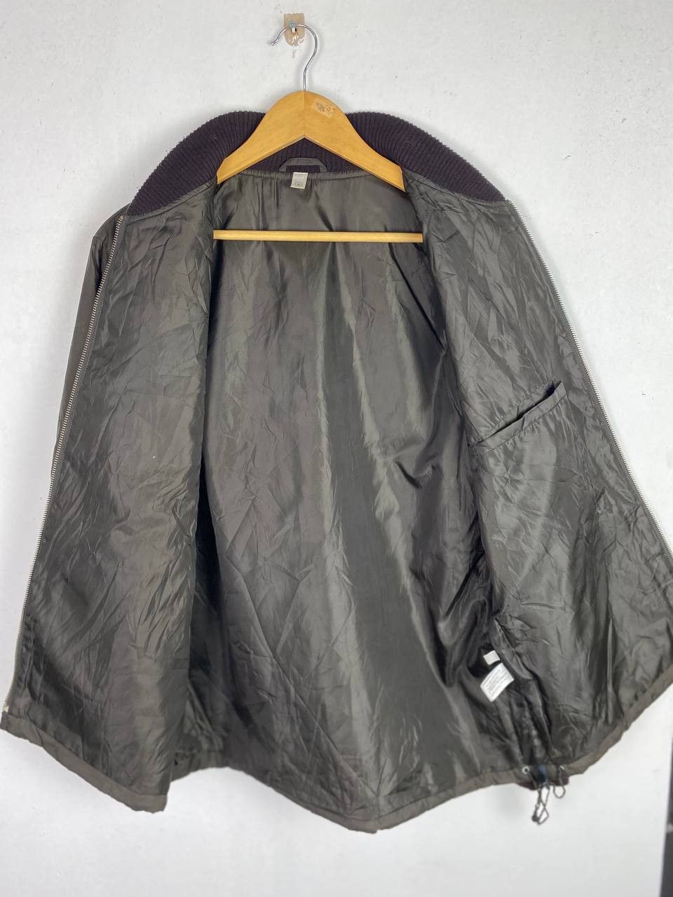 Japanese Brand vintage uniqlo thin puffer jacket nice design Size US M / EU 48-50 / 2 - 6 Thumbnail