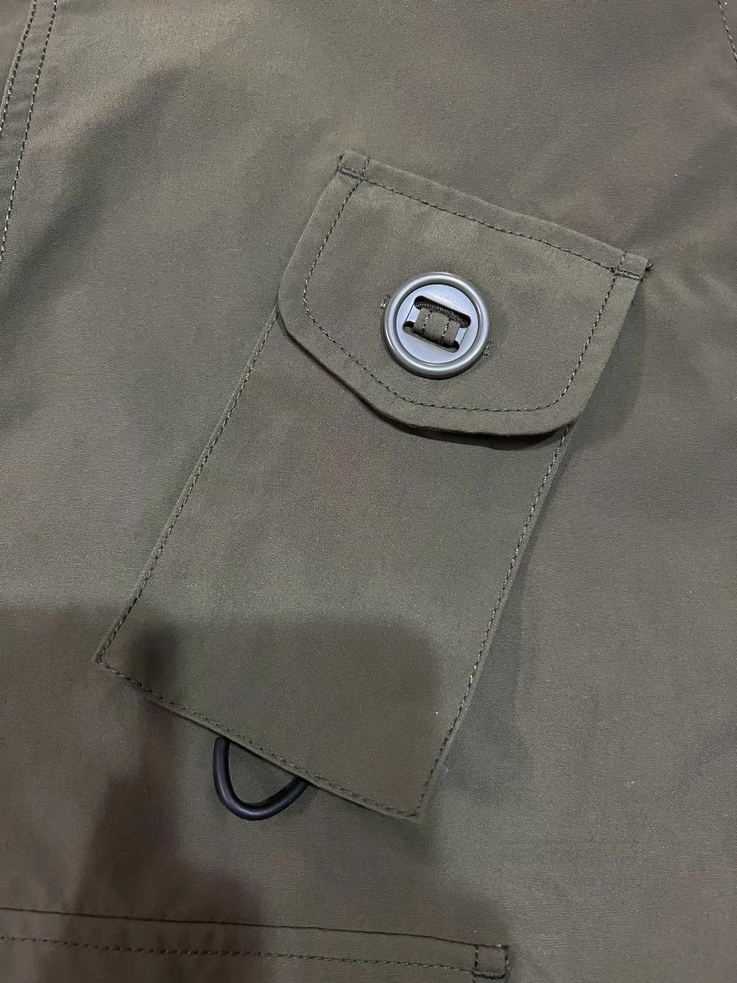 DAIWA PIER39 Green Hooded Utility Jacket Size L. Size US L / EU 52-54 / 3 - 7 Thumbnail