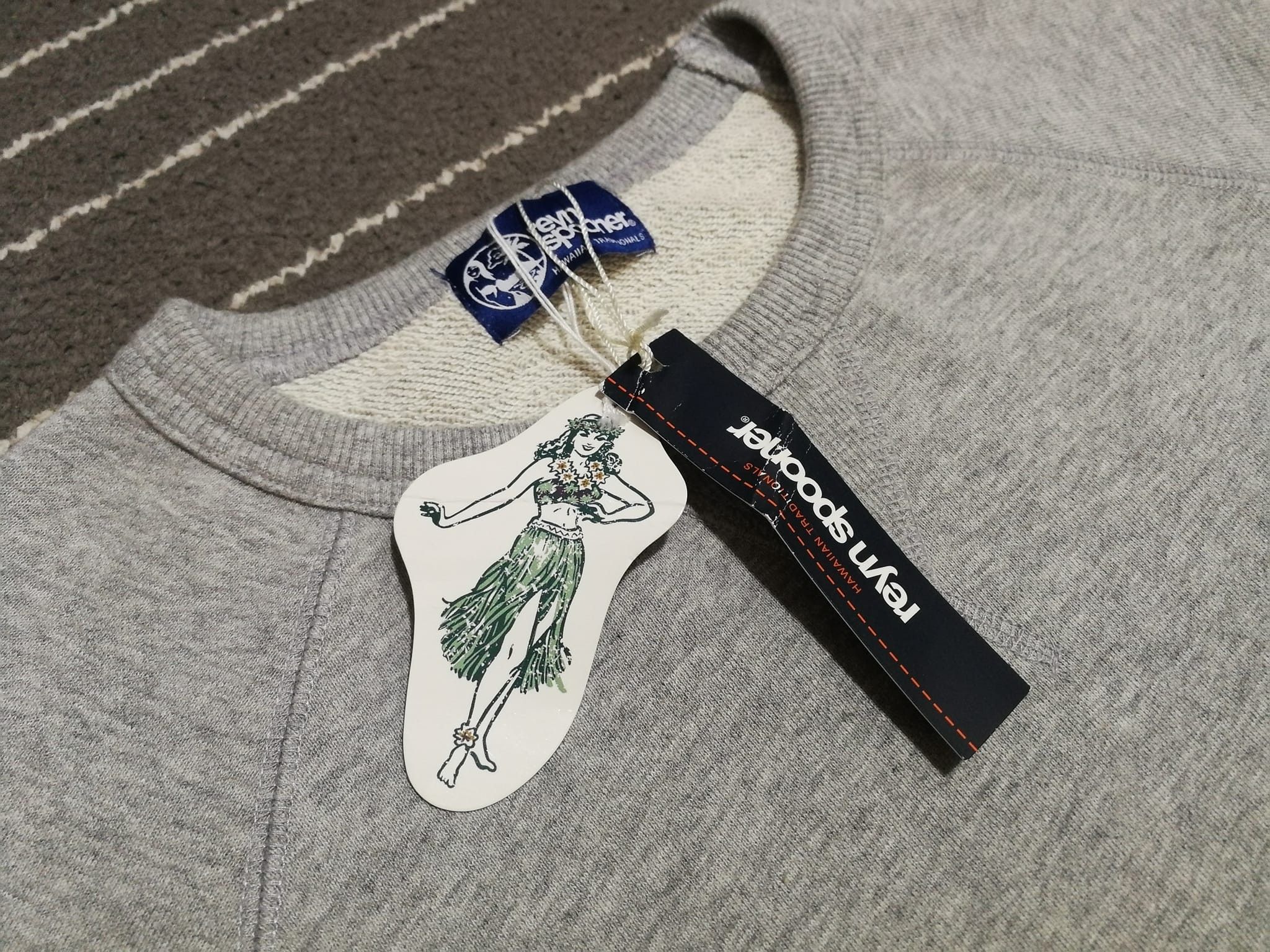 Reyn Spooner reyn spooner Grey sweatshirt M 1795 small defect Size US S / EU 44-46 / 1 - 3 Thumbnail