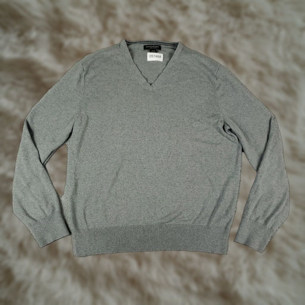 Banana Republic Banana Republic Sweater Mens Large Gray Silk Cashmere Pullover V-Neck Long Sleeve Size US L / EU 52-54 / 3 - 1 Thumbnail