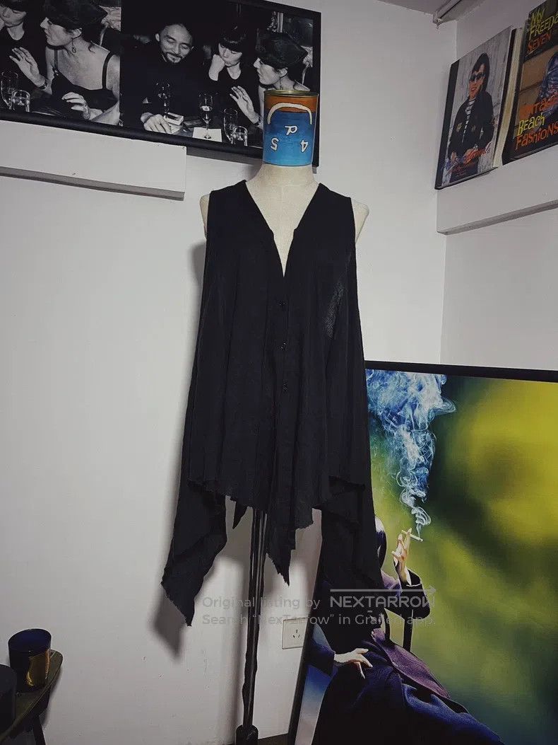 Yohji Yamamoto Yohji Yamamoto Black sleeveless cardigan vest Size XS / US 0-2 / IT 36-38 - 1 Thumbnail