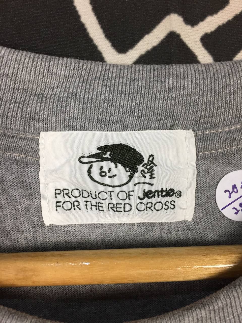 Japanese Brand × Vintage Vtg 90s Jentle For The Red Cross Single Stitch Tee Size US M / EU 48-50 / 2 - 9 Thumbnail