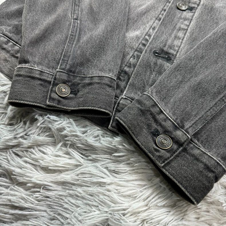 Balenciaga Balenciaga Earth Embroidered Denim Jacket 2502-Nextarrow Size US S / EU 44-46 / 1 - 4 Thumbnail