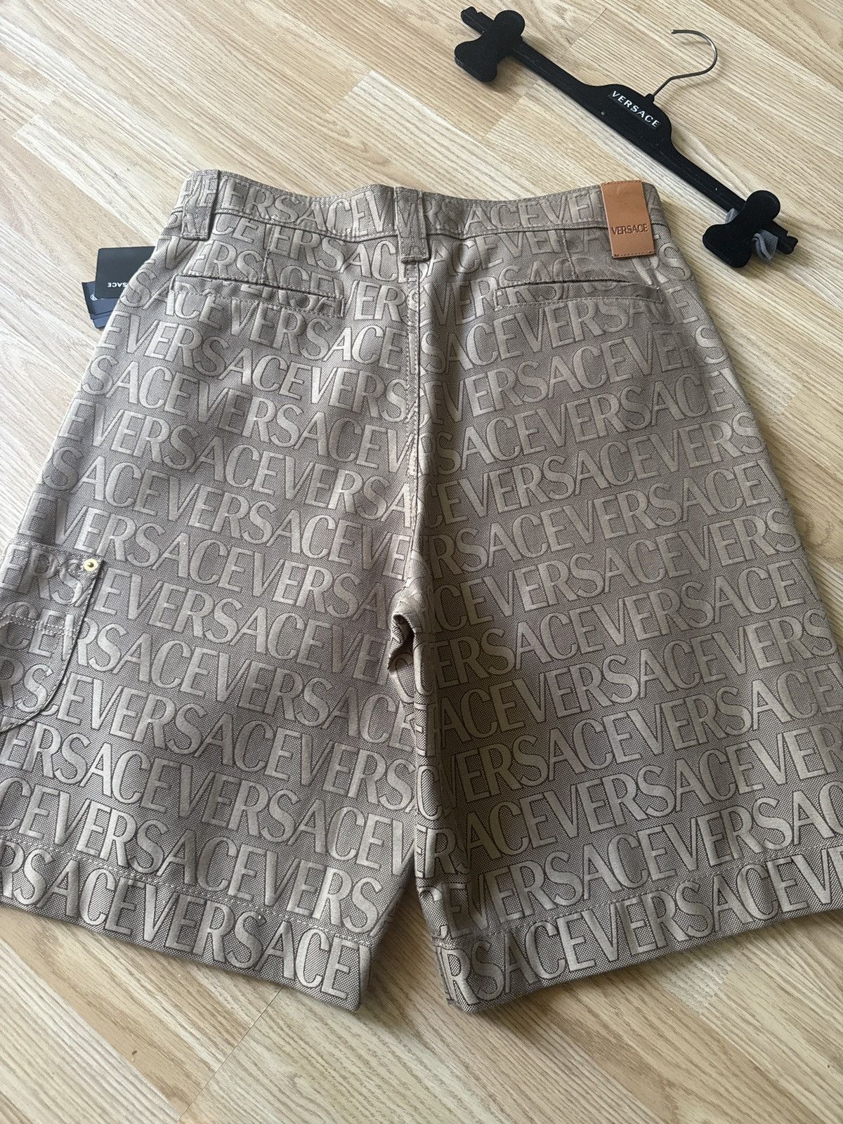 Versace Versace Allover-Jacquard high- Waist Bermuda Shorts Size US 34 / EU 50 - 4 Thumbnail