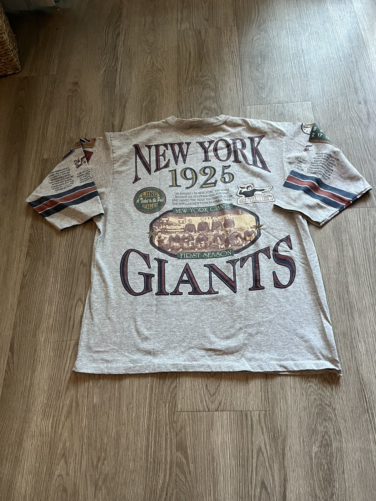 Vintage long gone 1986 new york giants t shirt aop Size US XL / EU 56 / 4 - 6 Thumbnail