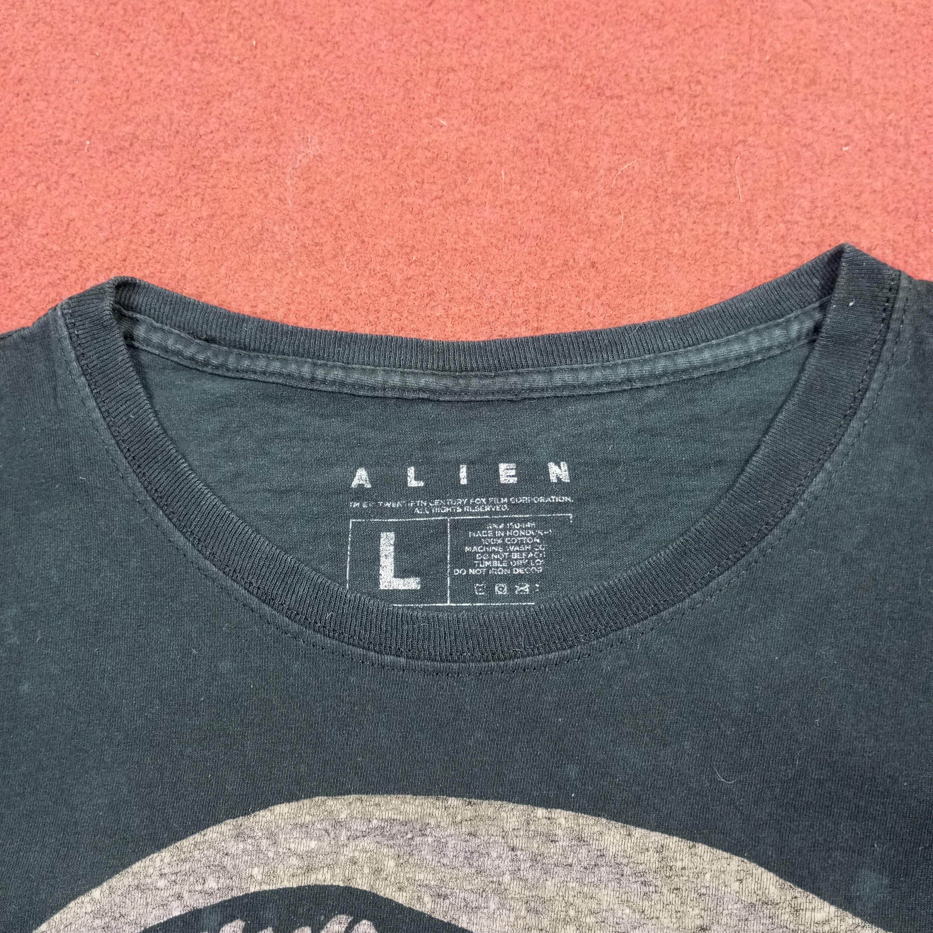 Vintage Alien Streetwear Syle Tshirt Size L / US 10 / IT 46 - 6 Thumbnail