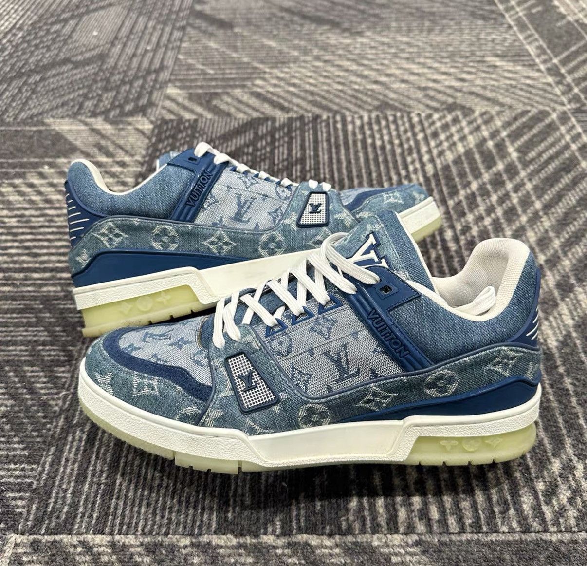 Louis Vuitton Louis Vuitton Trainer Blue Denim Sneakers J42 Size US 7.5 / EU 40-41 - 4 Thumbnail