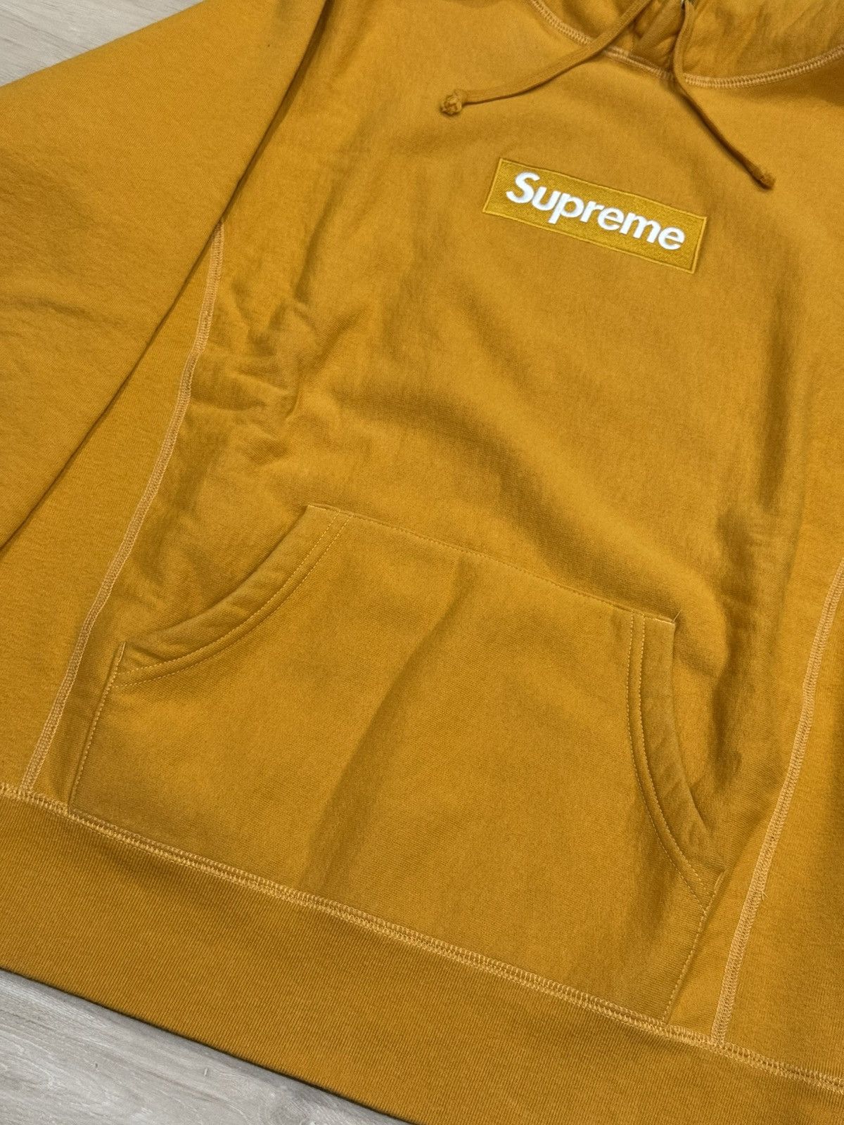 Supreme Supreme FW11 Mustard Box Logo Hoodie Size US L / EU 52-54 / 3 - 3 Thumbnail