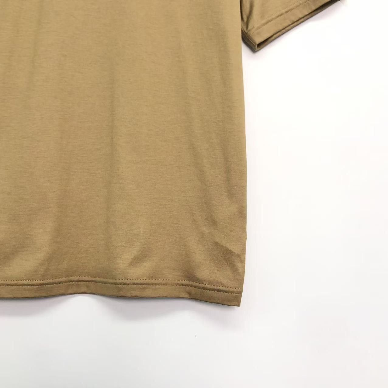 Burberry Burberry Logo Embellished Letter Regular T-shirt K26WX Size M / US 6-8 / IT 42-44 - 4 Thumbnail