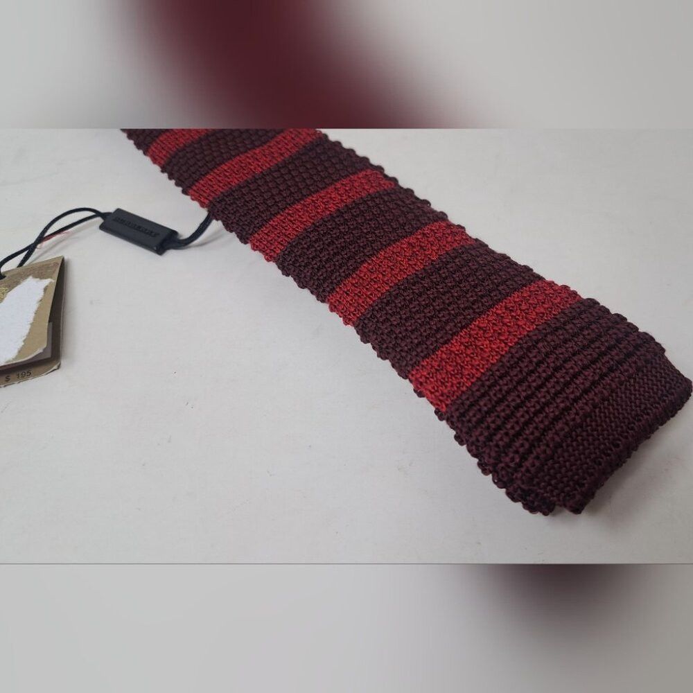 Burberry Men's 100% Silk Square Tie Slim Fit Burgundy Red S