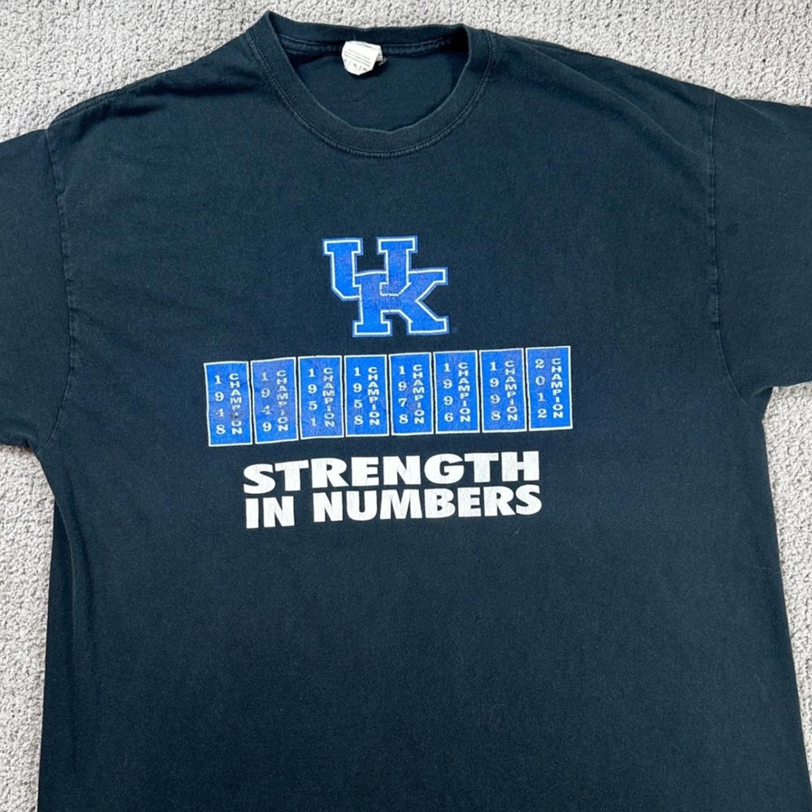 Gildan UK Kentucky Wildcats Strength in Numbers T Shirt Mens XL Size US XL / EU 56 / 4 - 1 Thumbnail