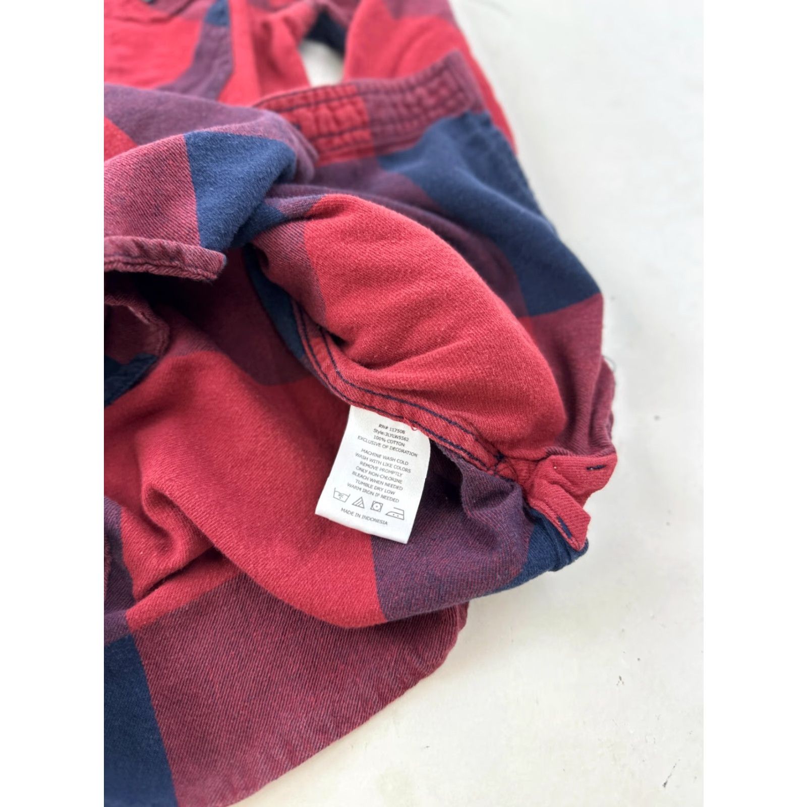 Levi's Levi’s Shirt Mens Small Red Blue Flannel Buffalo Plaid 100% Cotton Button-Up Collared Long Sleeve Casual Size US S / EU 44-46 / 1 - 4 Thumbnail