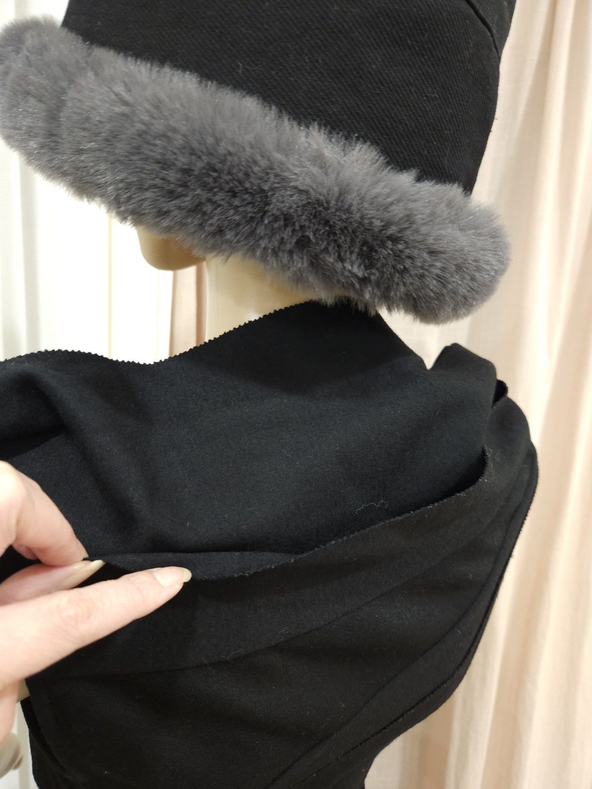 Diane von Furstenberg × Vintage DIANE VON FURSTENBERG Wool Elastic Slim-Fit Ruffled Dress Size S / US 4 / IT 40 - 19 Thumbnail
