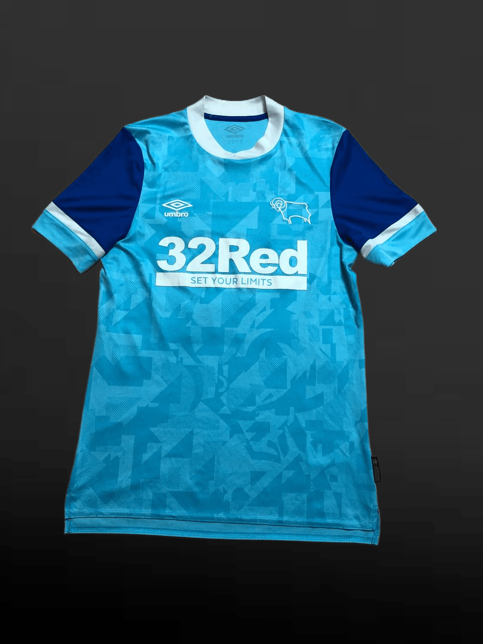Umbro DERBY COUNTY ENGLAND 2021/2022 AWAY FOOTBALL SHIRT UMBRO Size US M / EU 48-50 / 2 - 1 Thumbnail