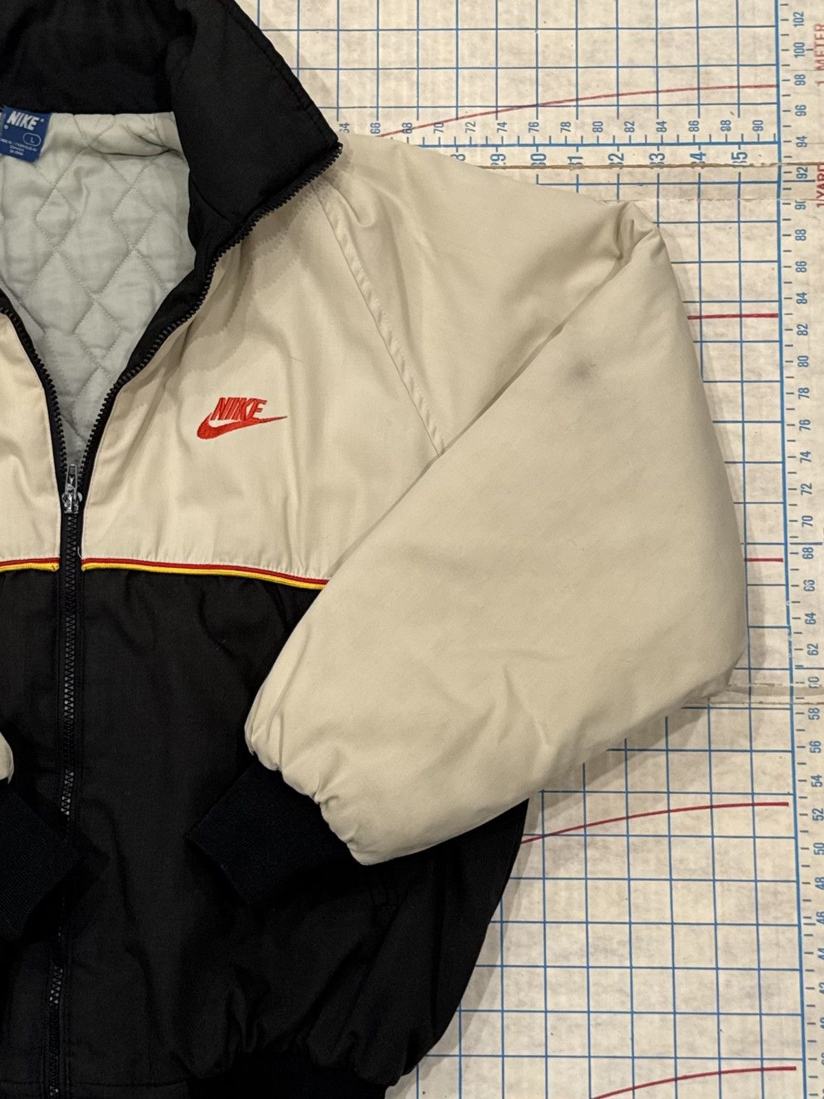 Nike Vintage 80’s Nike Vancouver Canucks Team Issued Jacket Large Size US L / EU 52-54 / 3 - 6 Thumbnail
