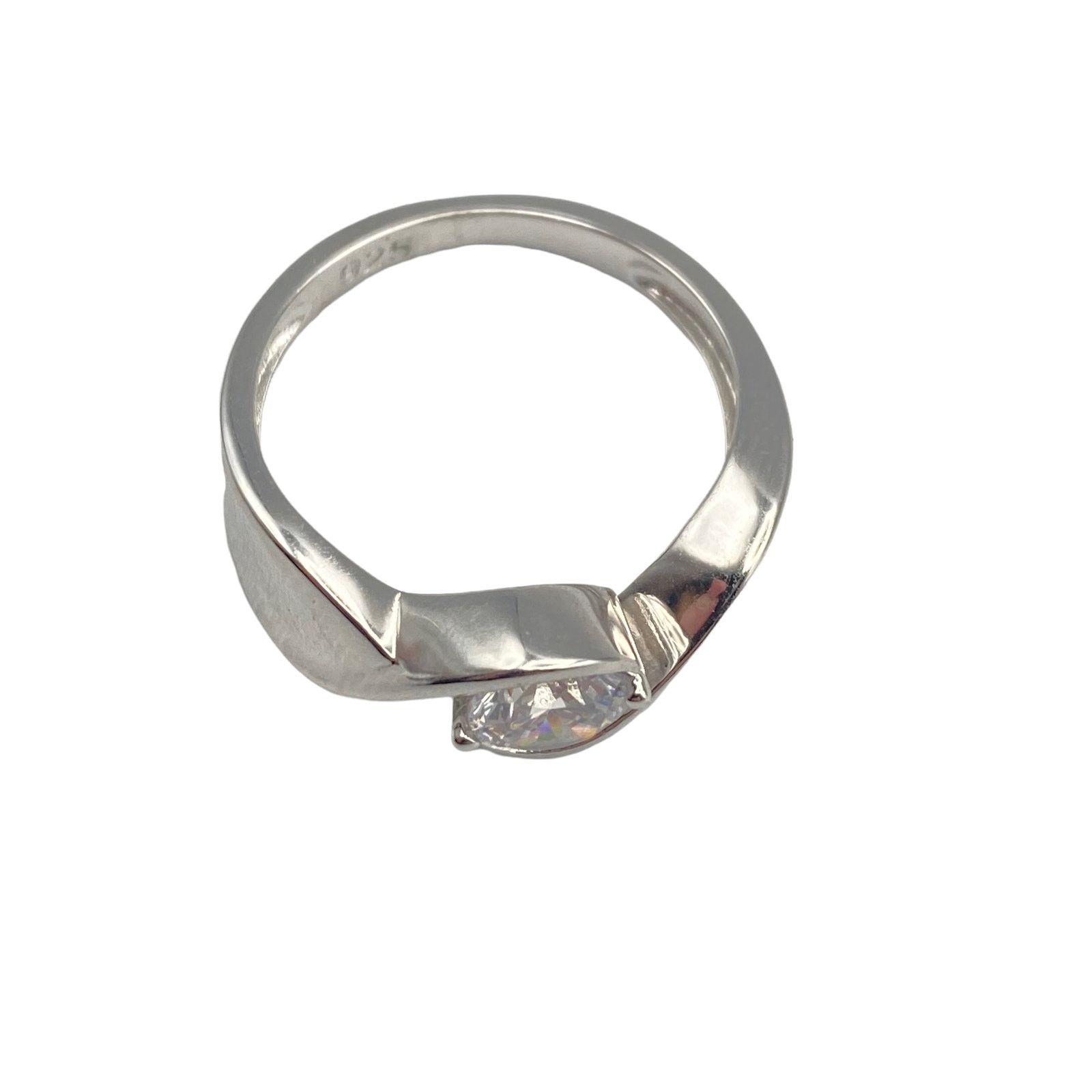 The Unbranded Brand Sterling Silver Twisted Round Clear CZ Ring Sizes 7,8 Size ONE SIZE - 7 Thumbnail